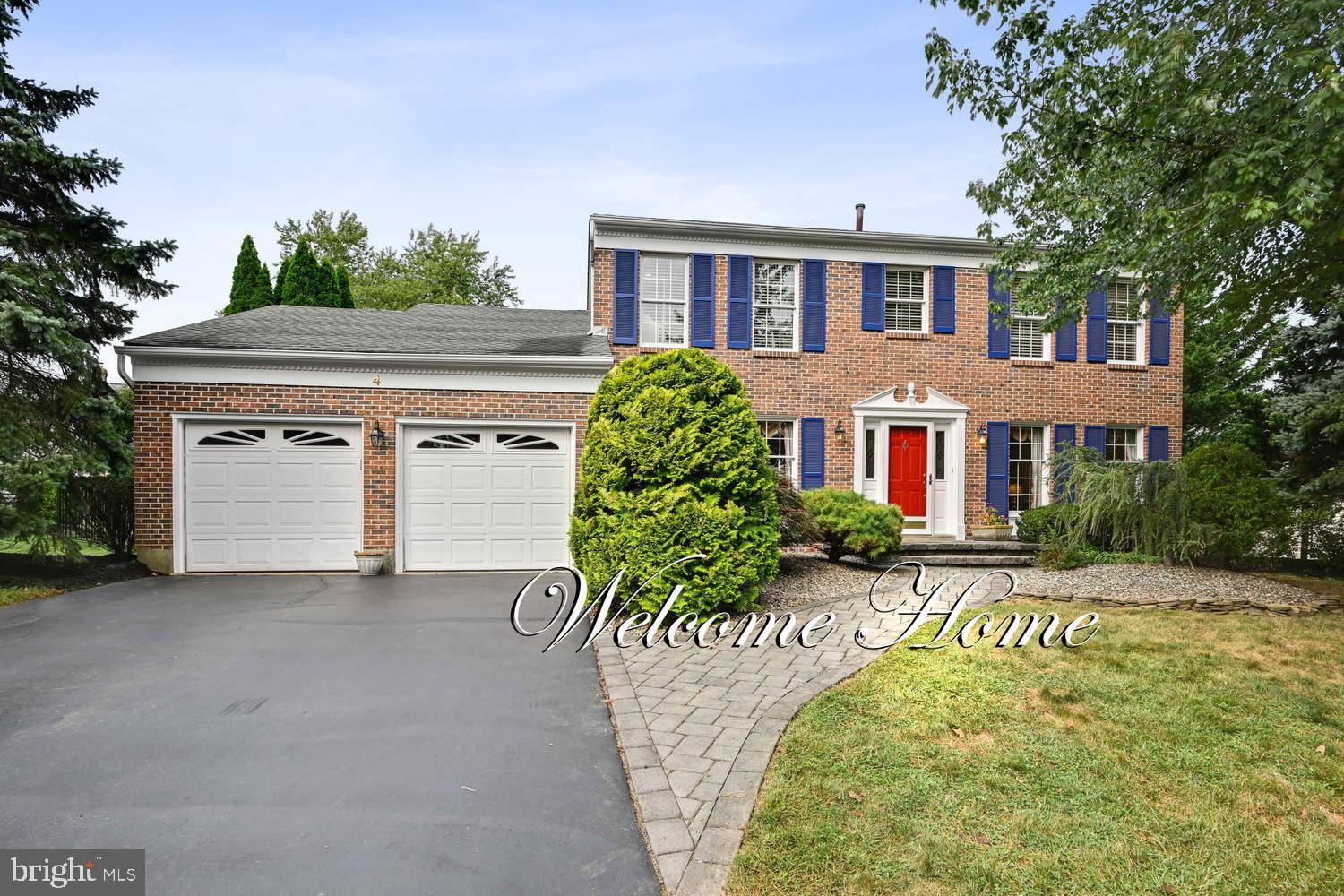 Kendall Park, NJ 08824,4 DREXEL HILL DR