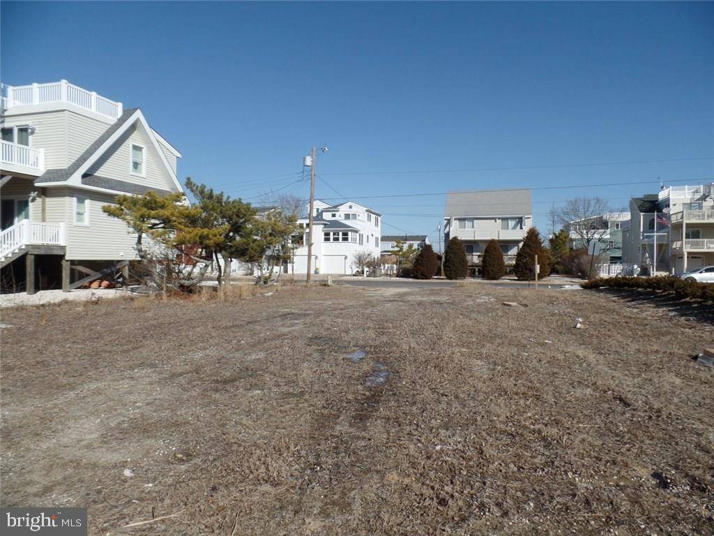 Long Beach Township, NJ 08008,8 W 20TH ST