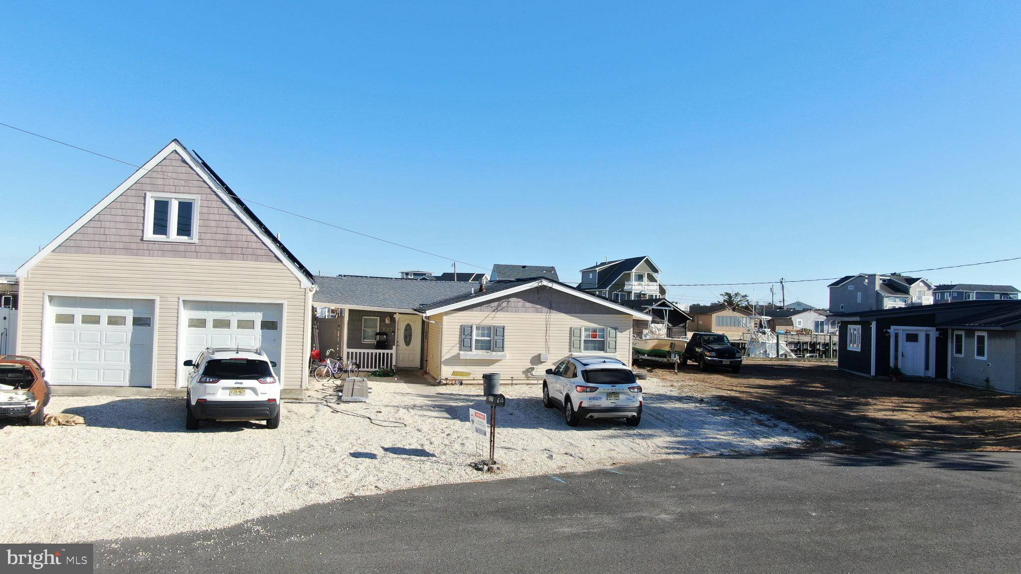 Tuckerton, NJ 08087,727 TWIN LAKES BLVD