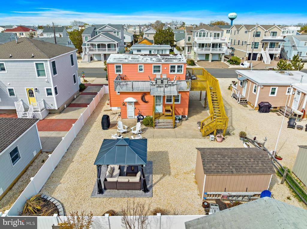 Surf City, NJ 08008,242 N 8TH ST