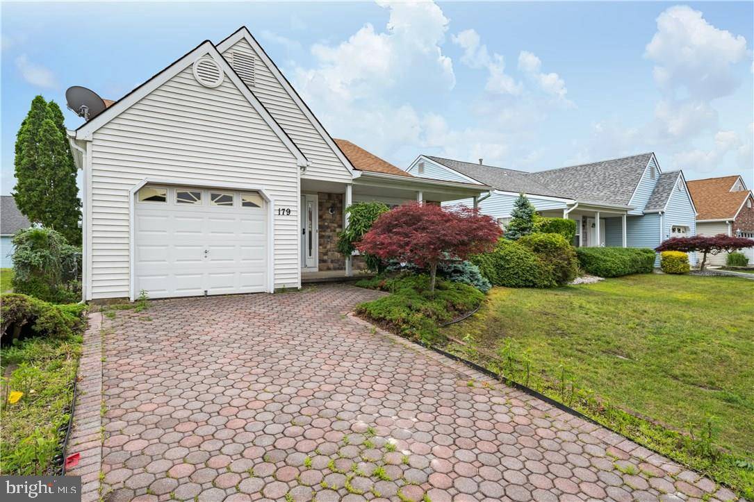 Toms River, NJ 08757,179 CANTERBURY LN