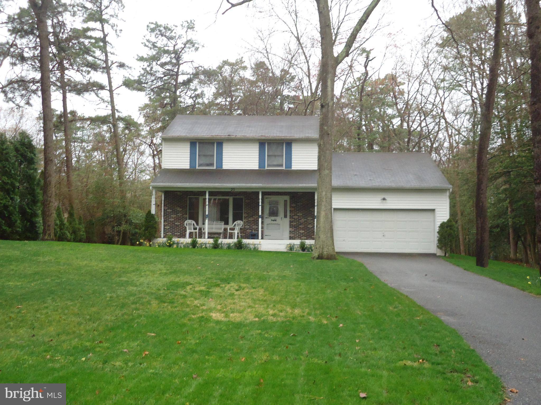 Alloway, NJ 08001,25 HOLLY TRAIL