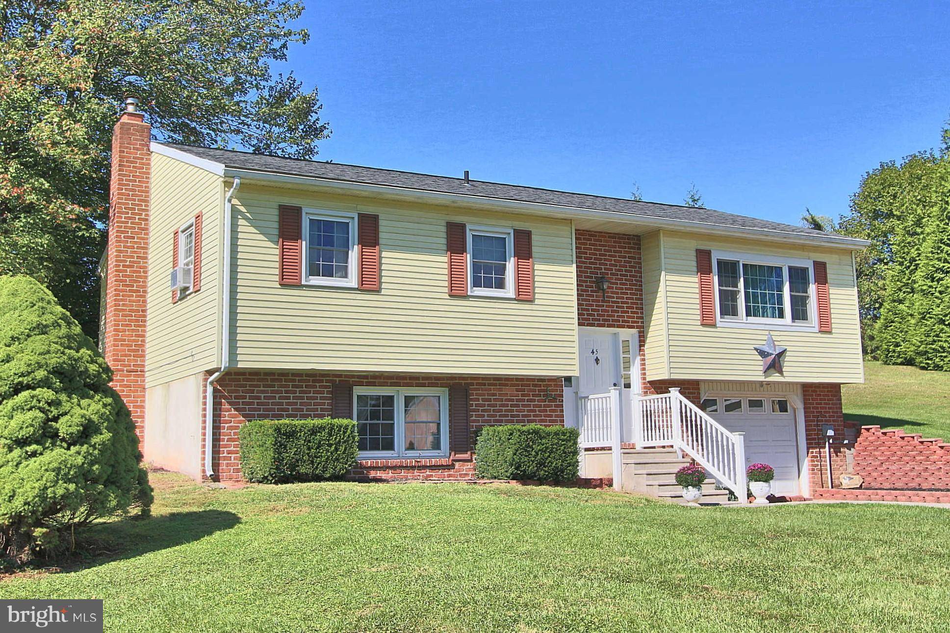 New Oxford, PA 17350,45 DANIEL LN