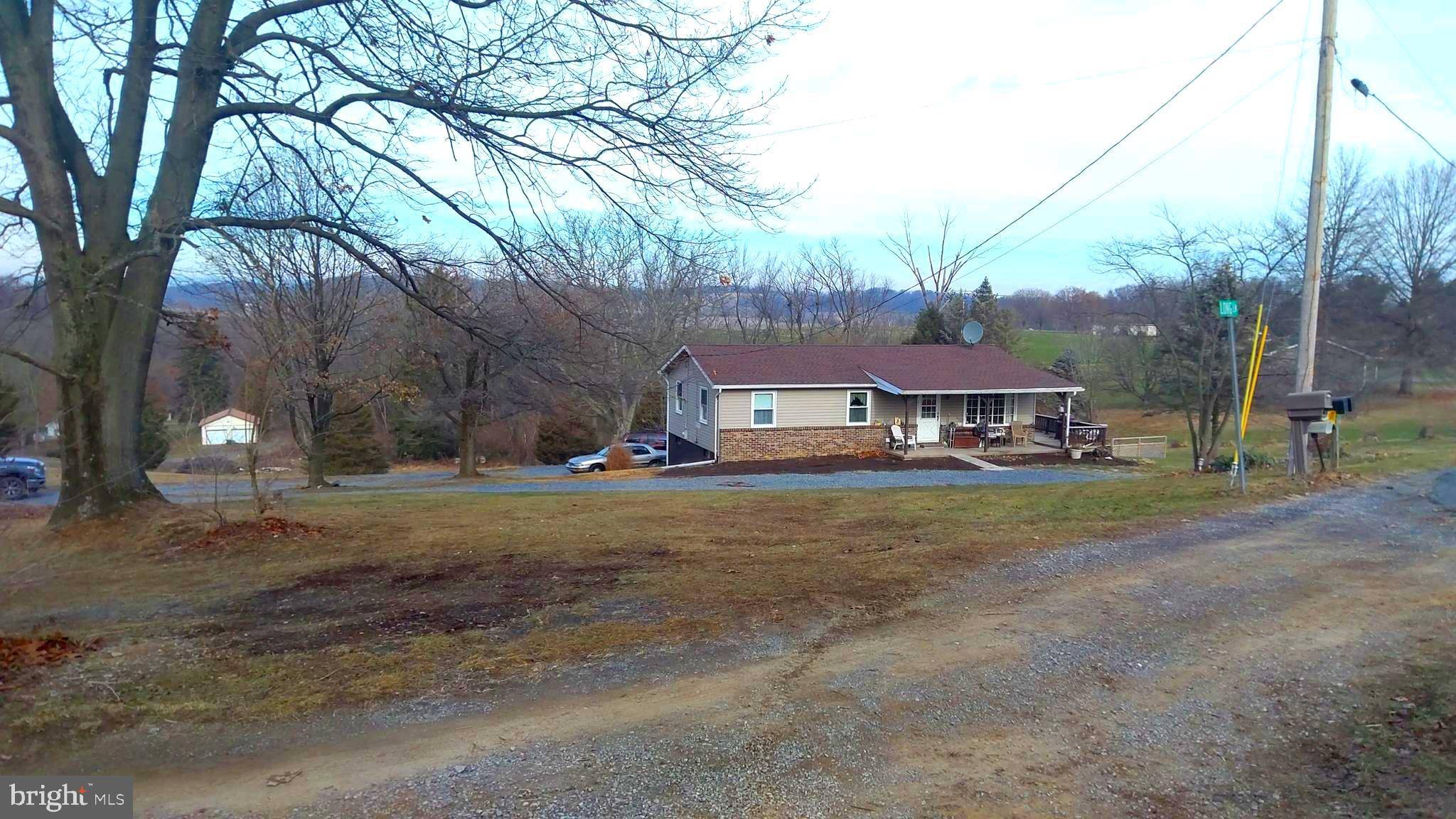 Wernersville, PA 19565,1 LONG LN