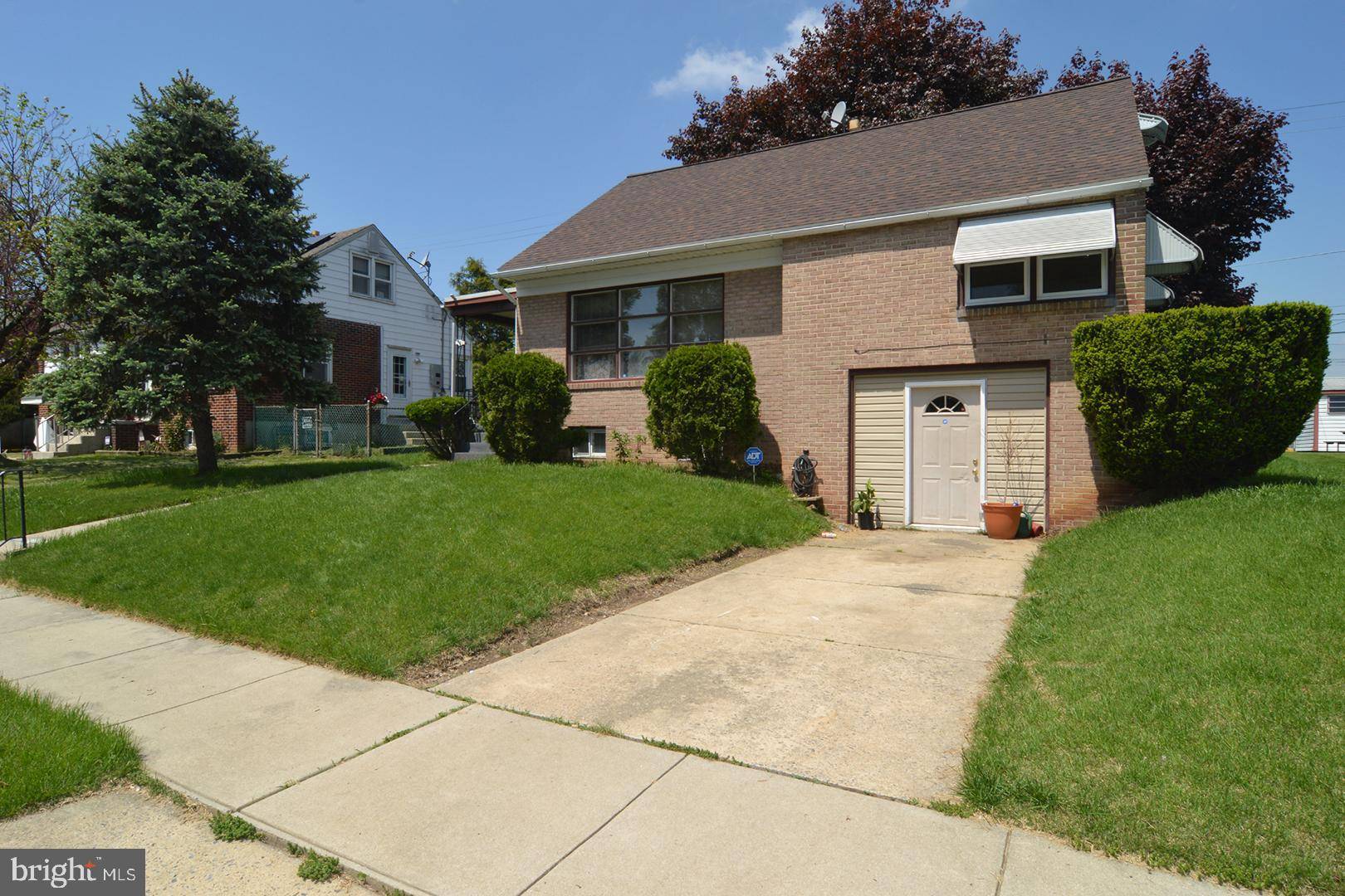 Reading, PA 19607,521 HARDING AVE