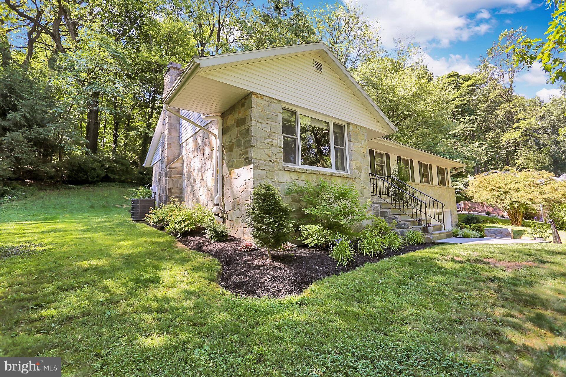 Wyomissing, PA 19610,34 LARCHWOOD RD