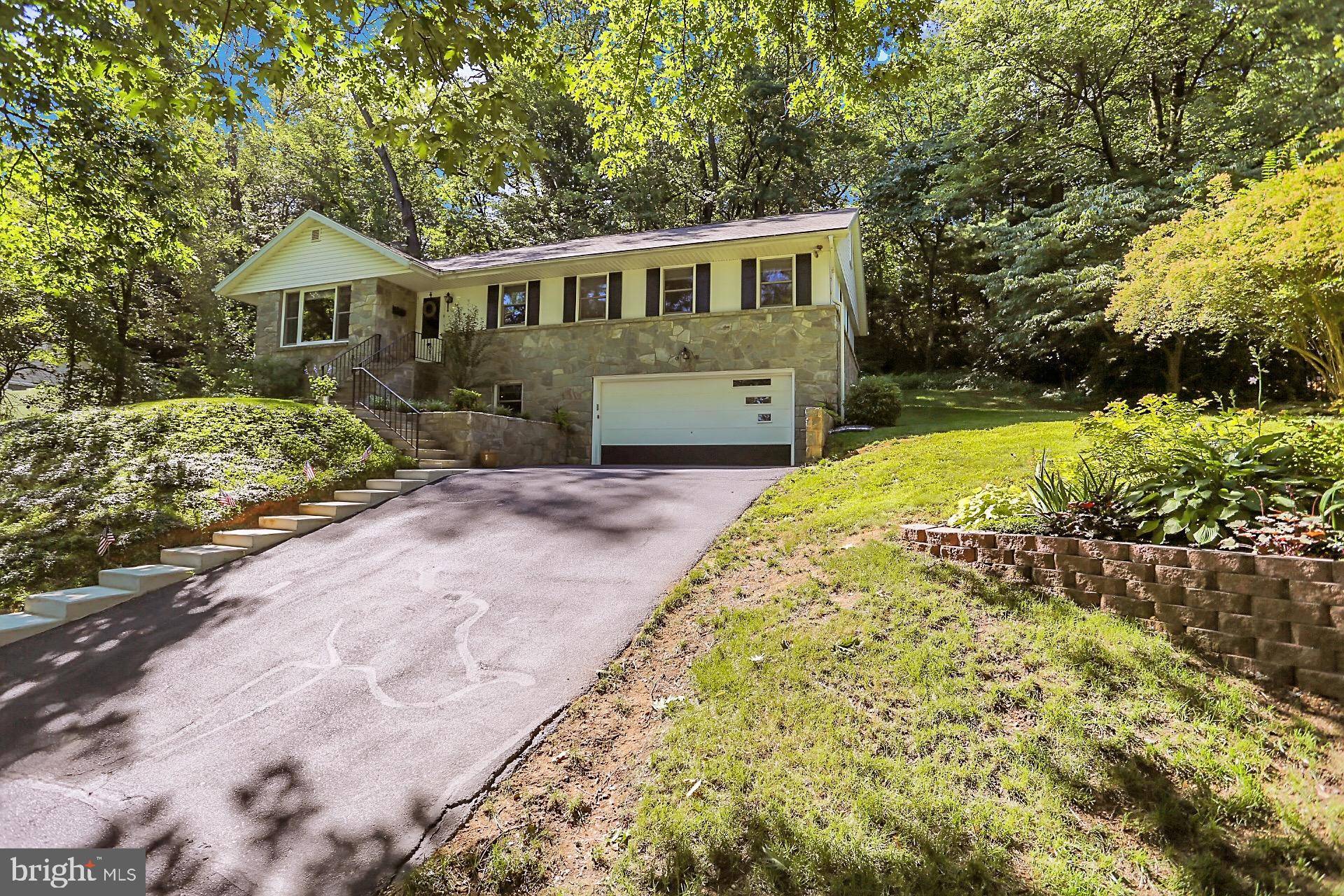 Wyomissing, PA 19610,34 LARCHWOOD RD