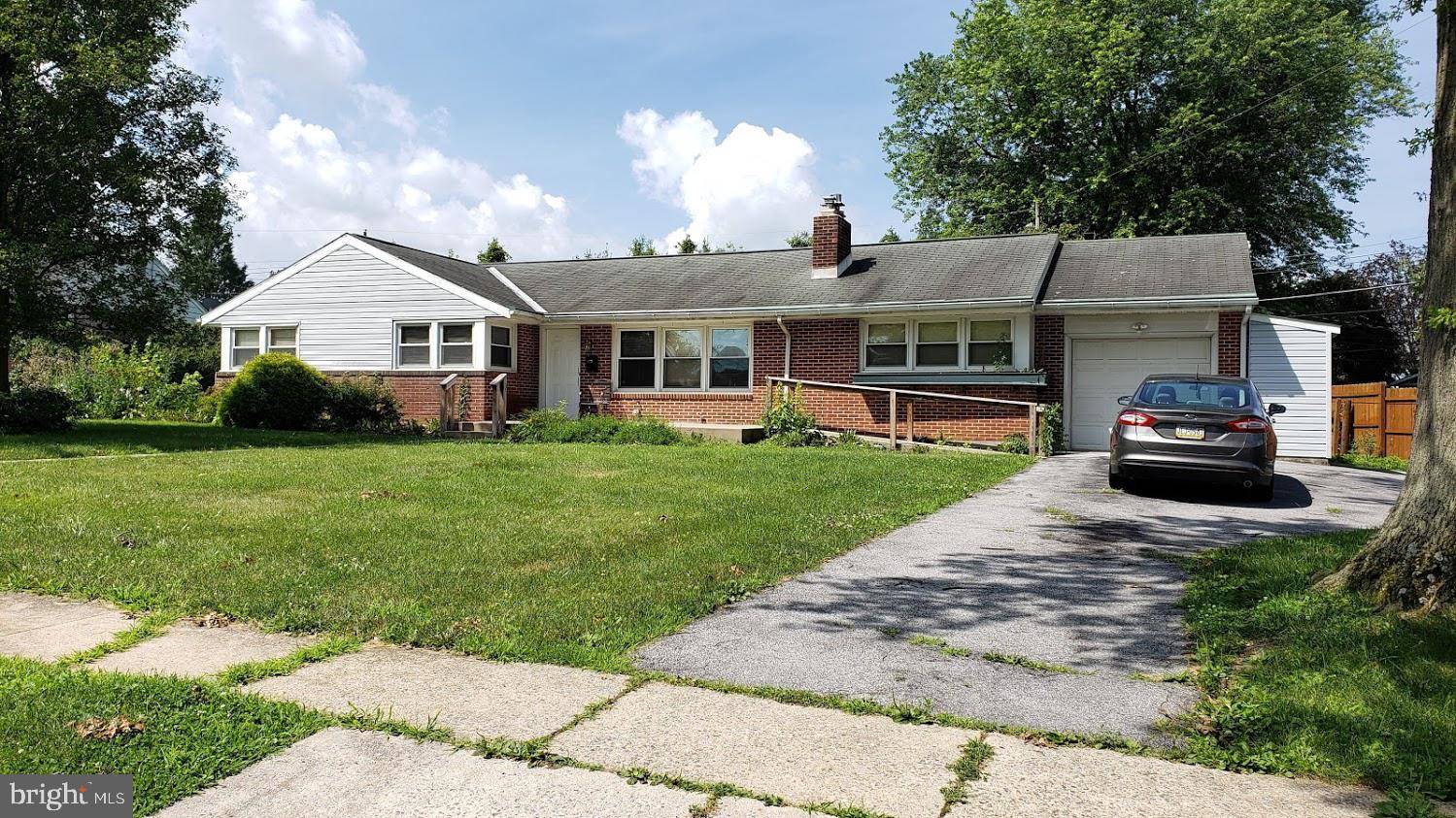 Reading, PA 19608,171 THOMAS PL