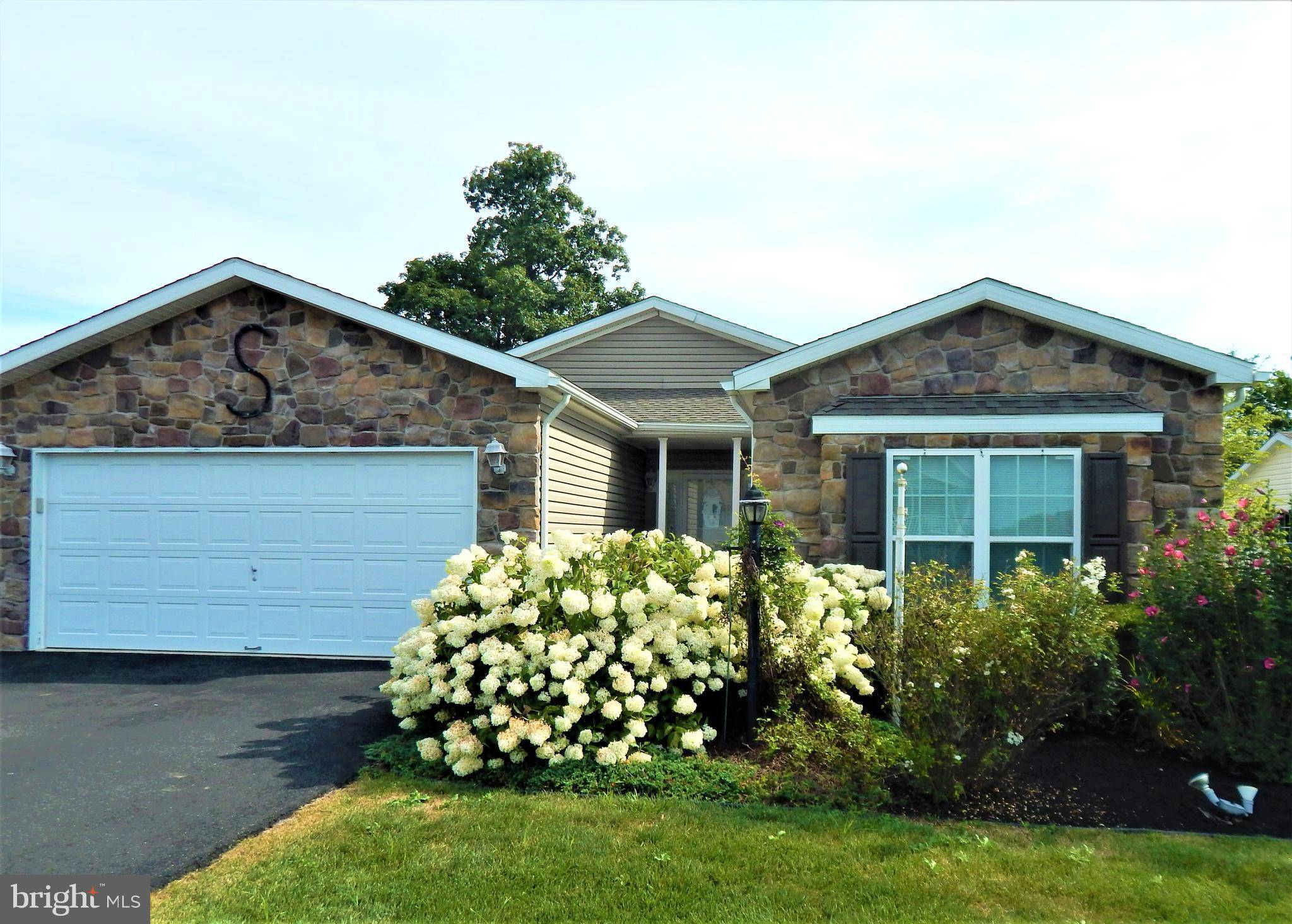 Bechtelsville, PA 19505,3 SONGBIRD CT