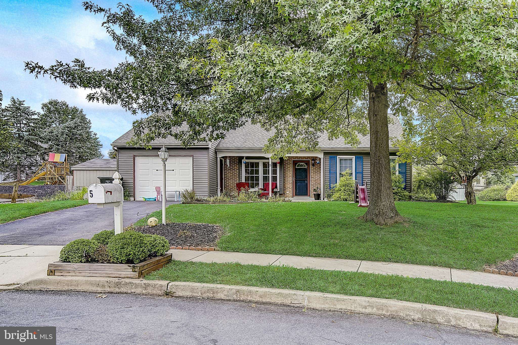 Reading, PA 19606,5 WOODCOCK CT