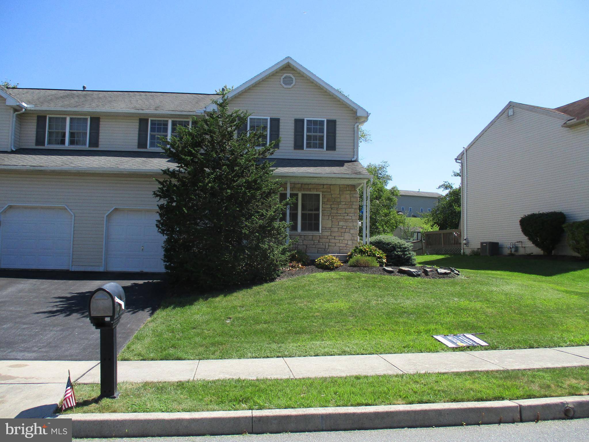 Reading, PA 19608,379 SIOUX CT