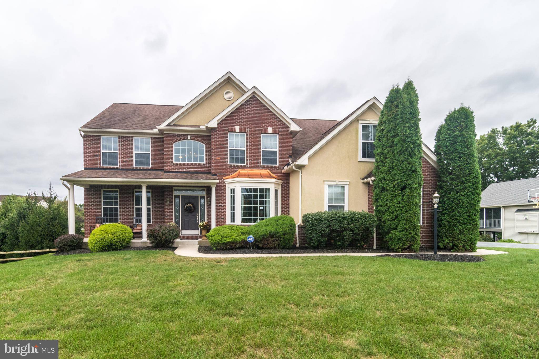 Douglassville, PA 19518,322 WOODS EDGE DR