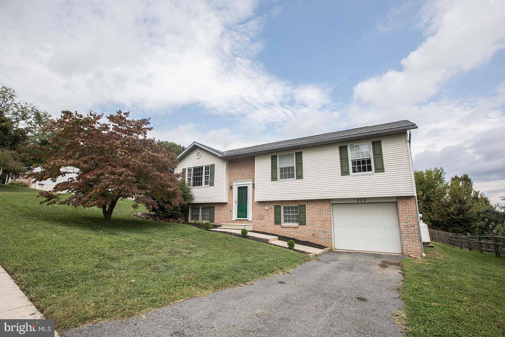 Robesonia, PA 19551,235 W MEADOW AVE