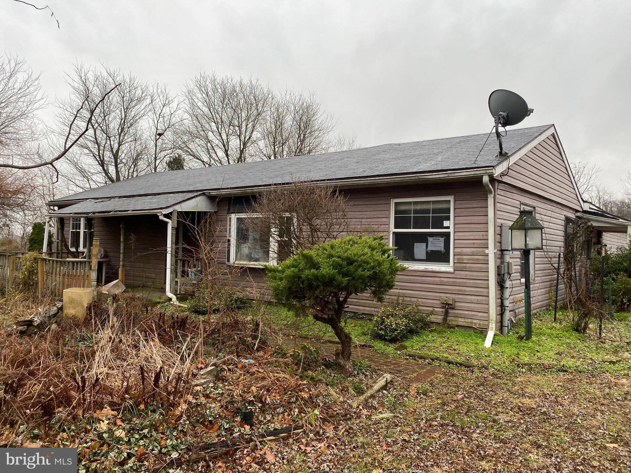 Womelsdorf, PA 19567,174 DECK RD