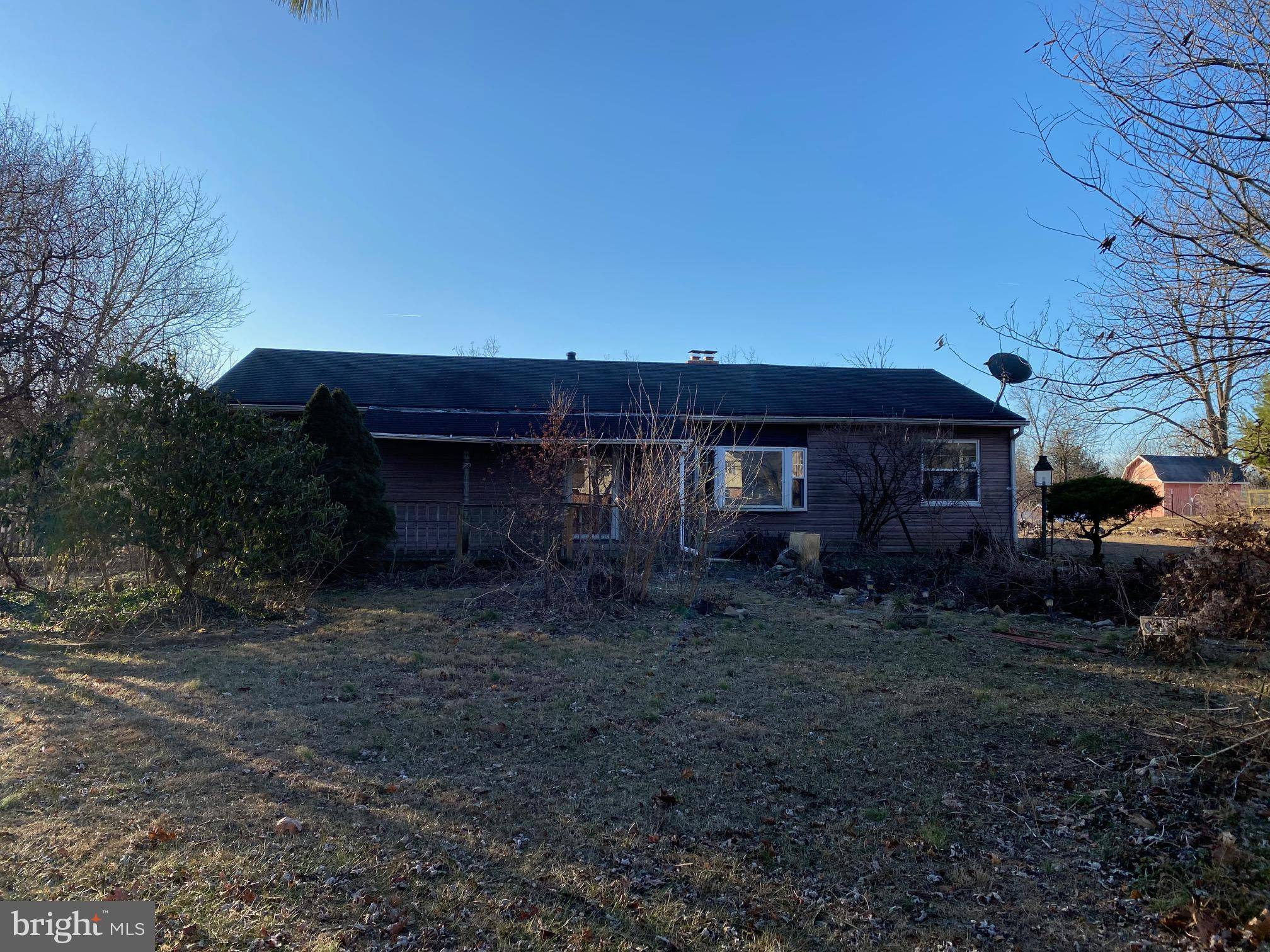 Womelsdorf, PA 19567,174 DECK RD