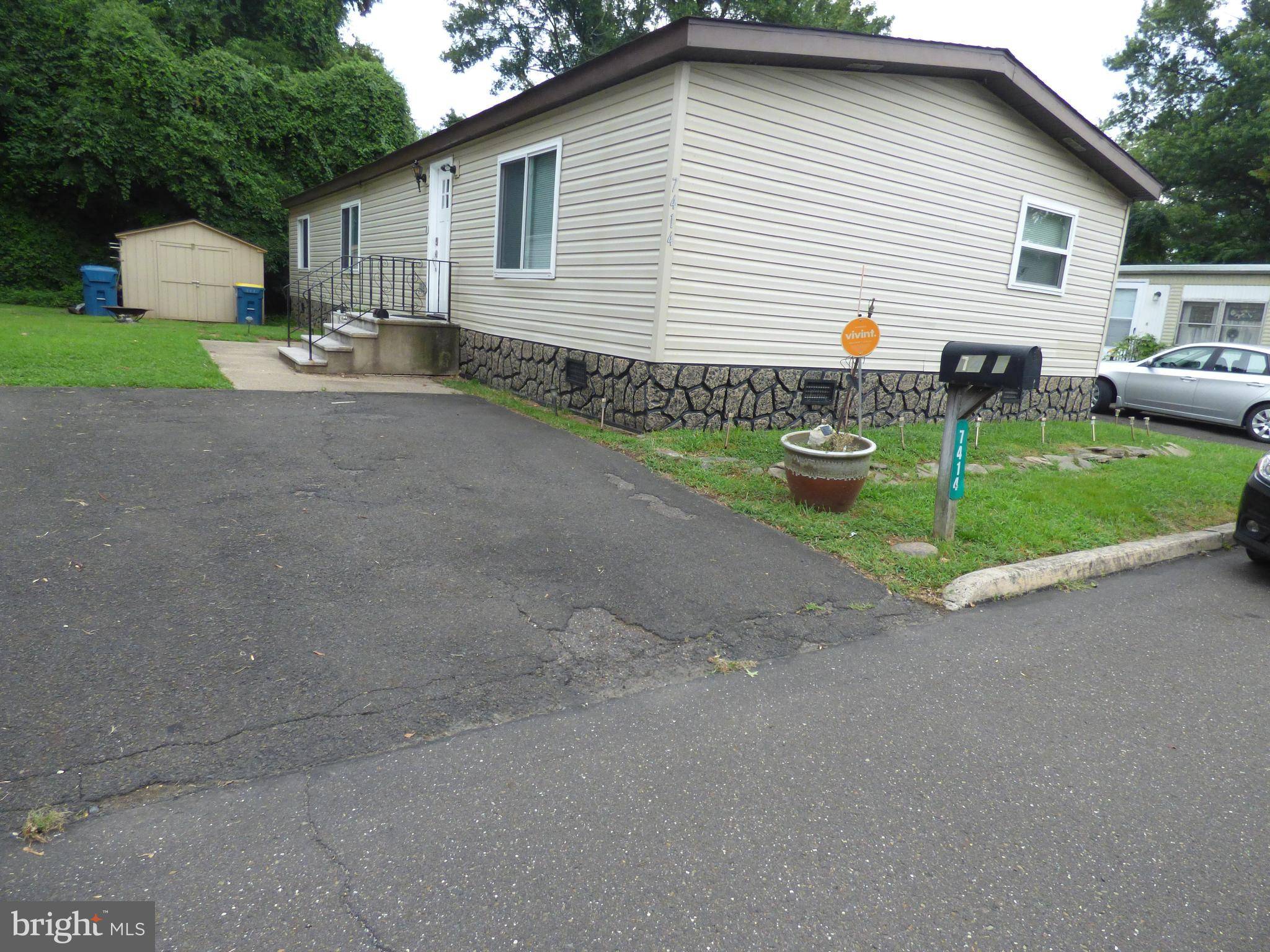 Morrisville, PA 19067,7414 HEWSON DR