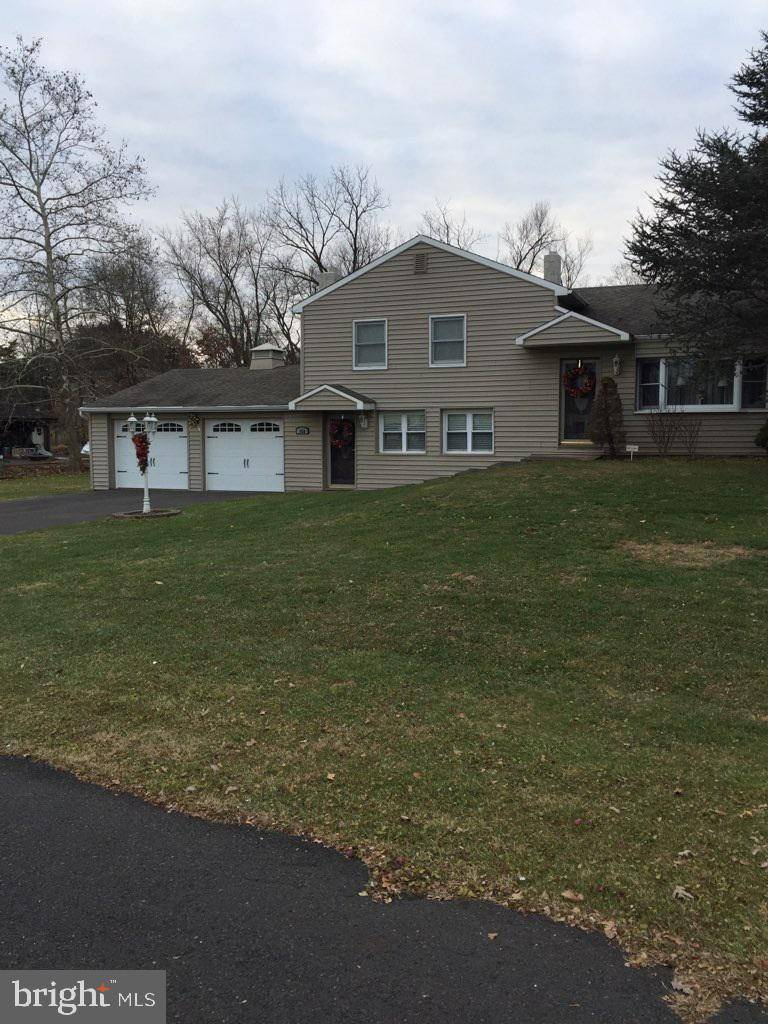 Southampton, PA 18966,160 CLOVER CIR