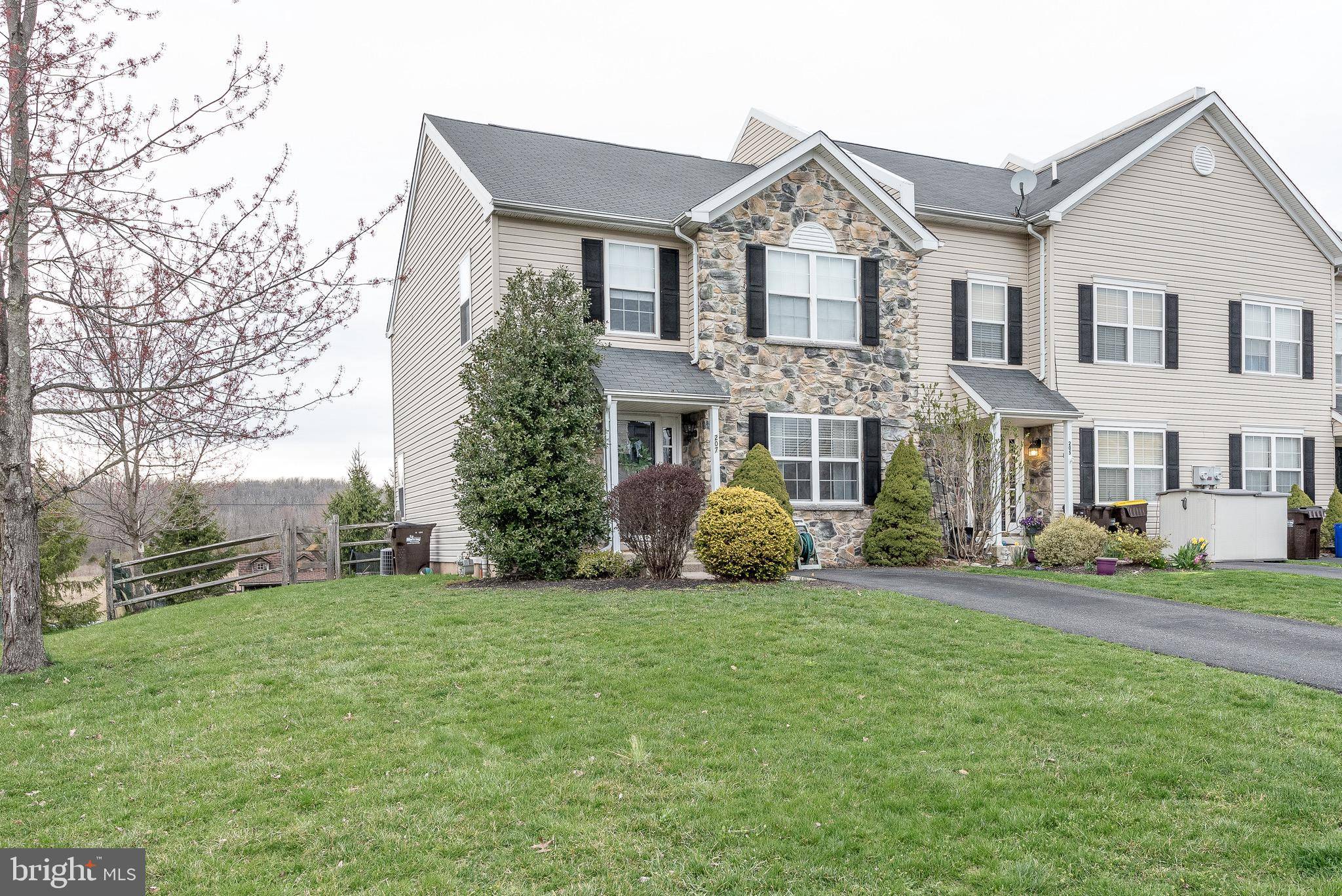 Richlandtown, PA 18955,207 WINDSOR CT