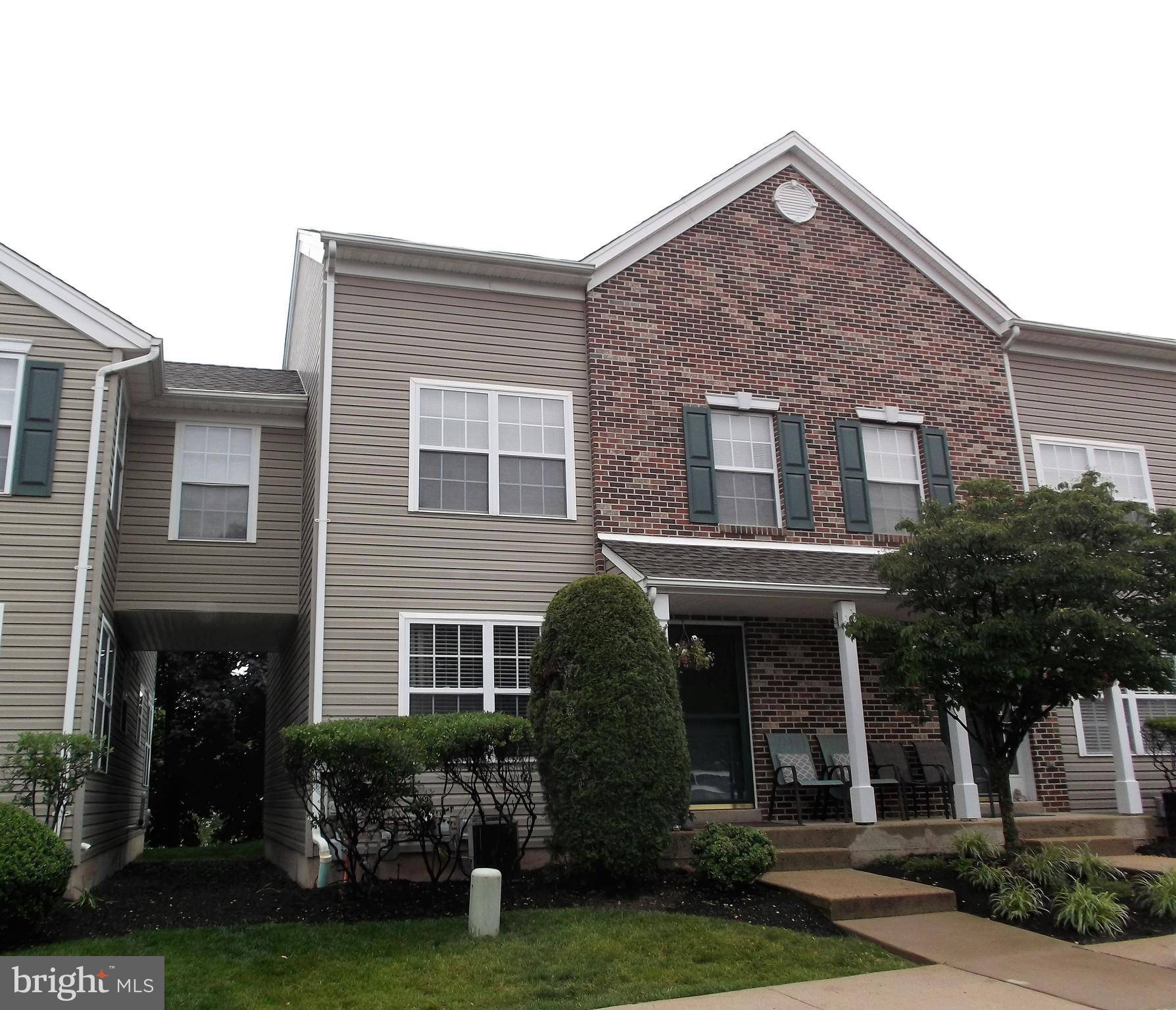 Doylestown, PA 18902,5426 SIMPSON CIR #272