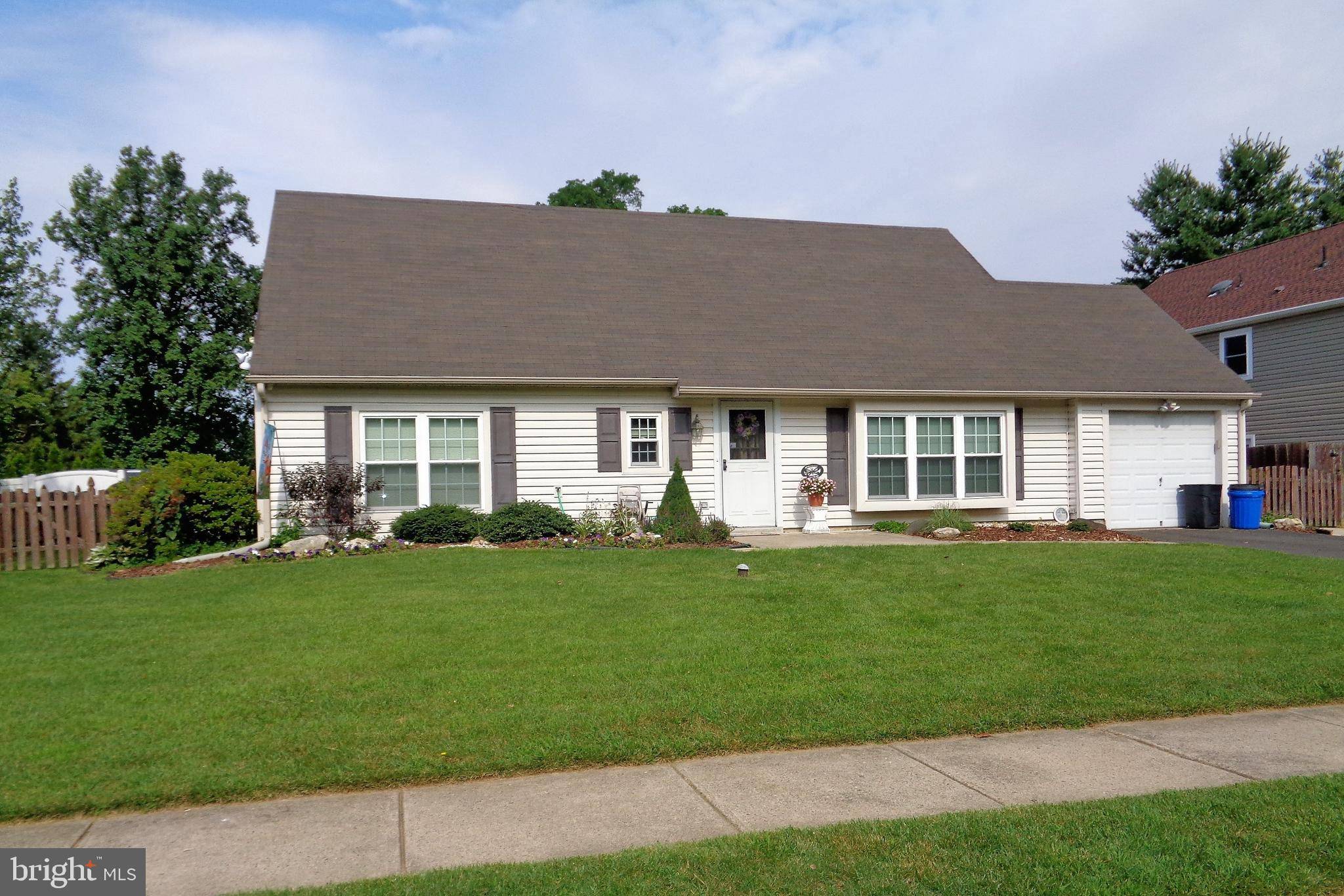 Langhorne, PA 19047,14 OXFORD DR