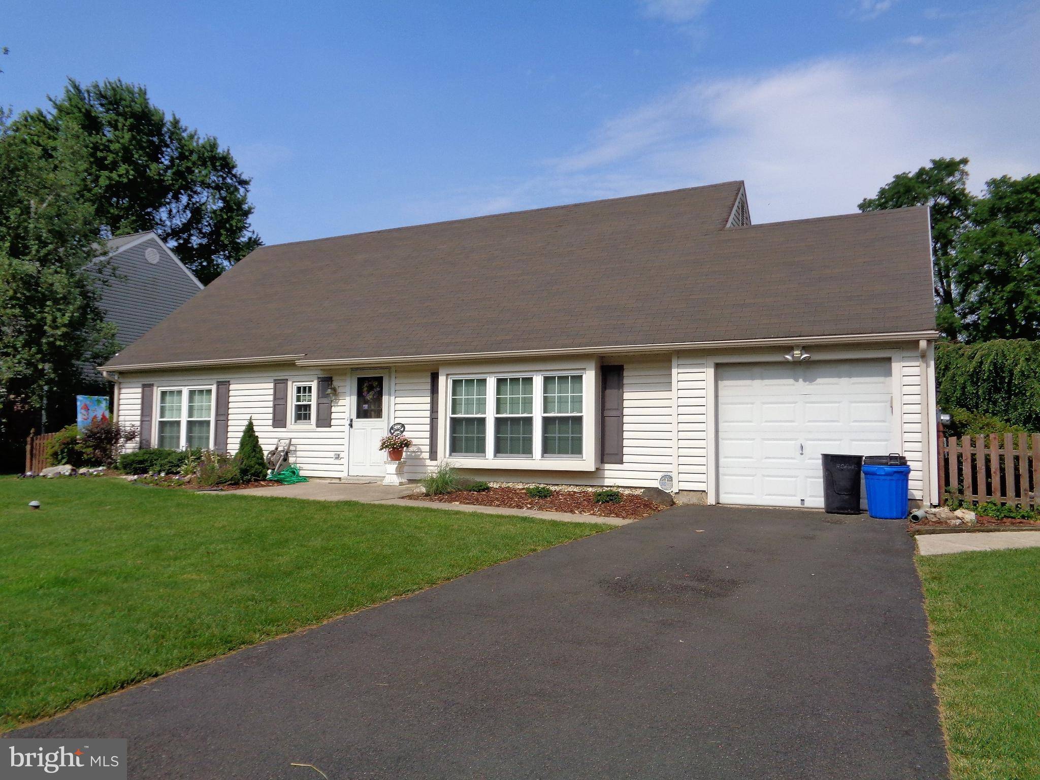 Langhorne, PA 19047,14 OXFORD DR