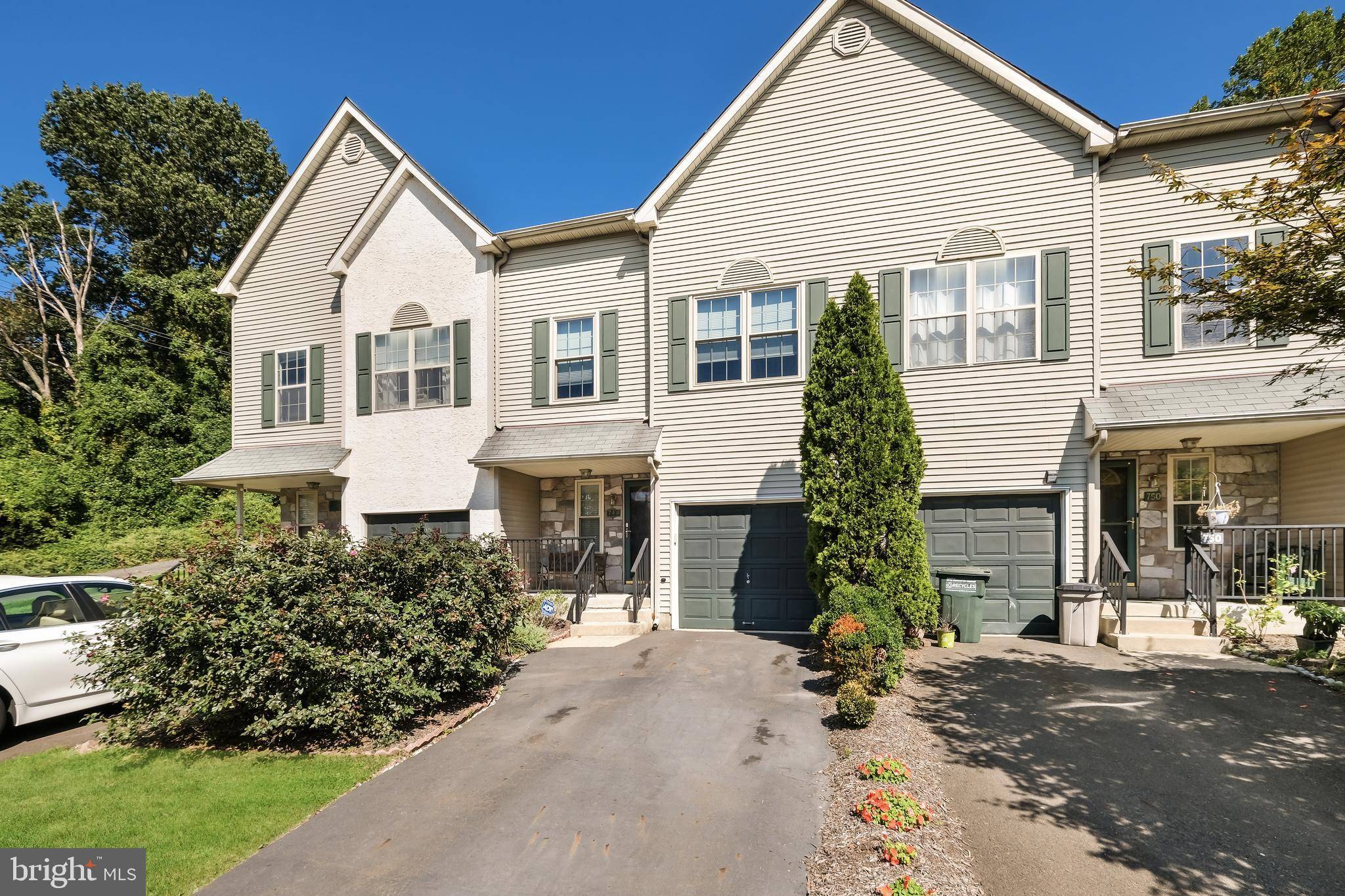 Southampton, PA 18966,748 BARGATE CT