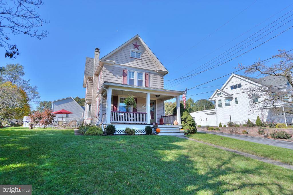 Riegelsville, PA 18077,401 EASTON RD