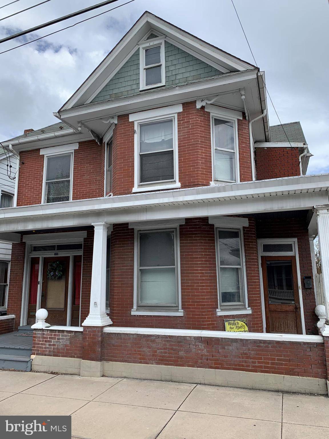 Shippensburg, PA 17257,225 E KING ST