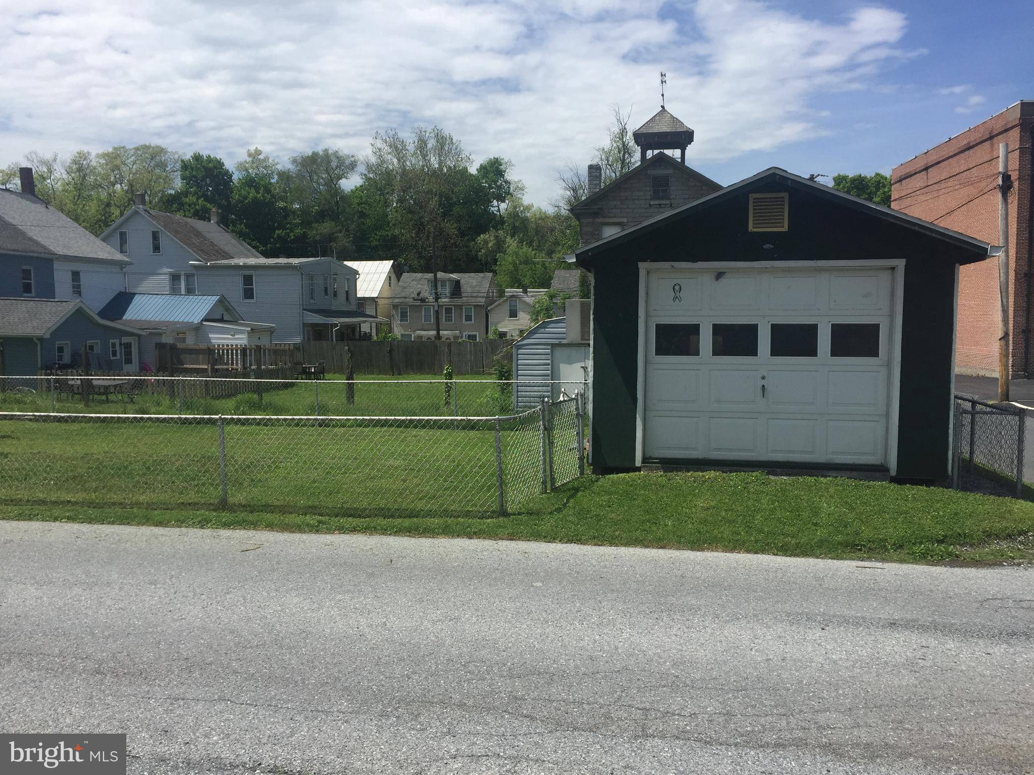 Enola, PA 17025,209 CLAY AVE