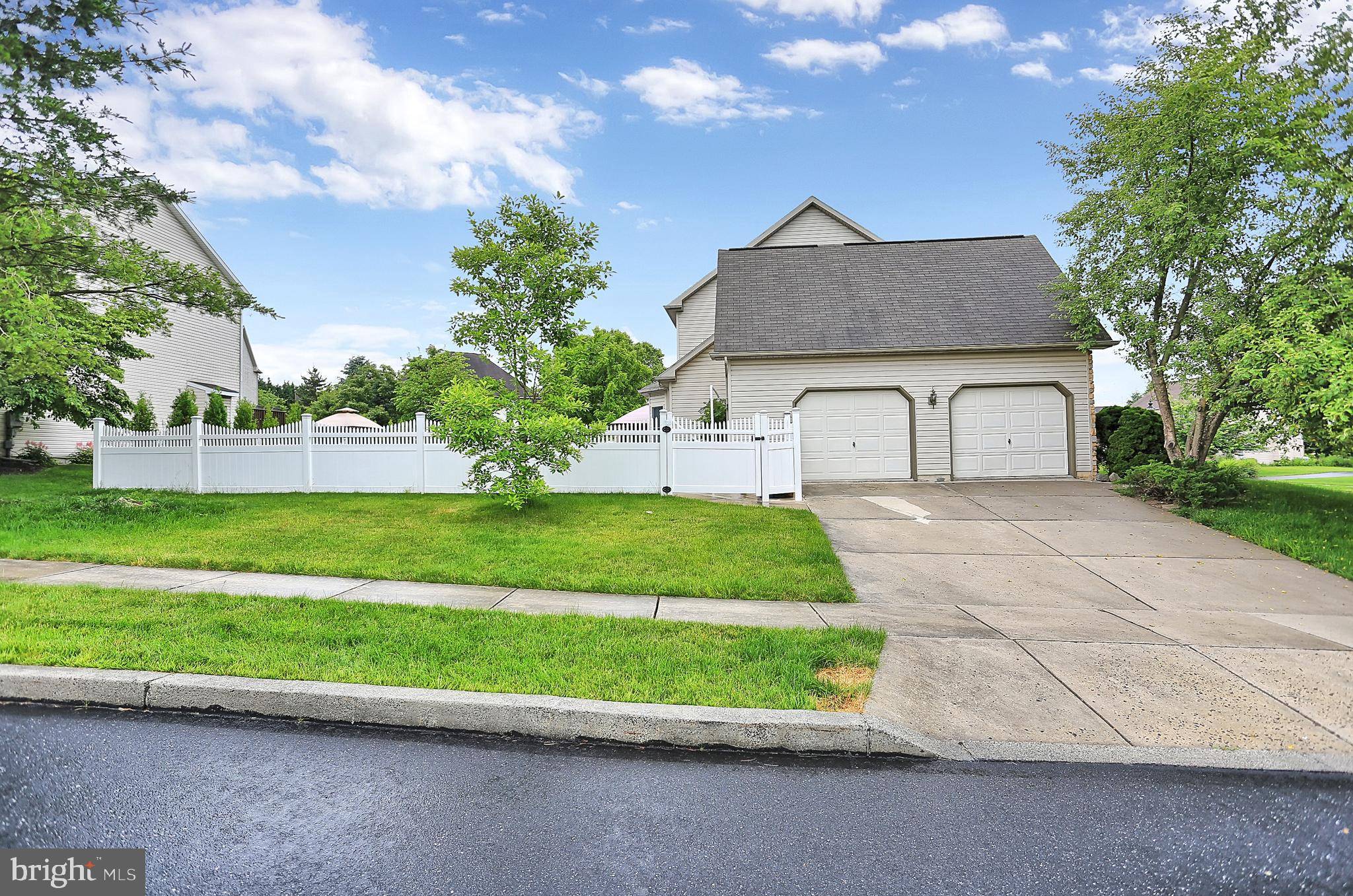 Mechanicsburg, PA 17050,5300 BARBARA DR