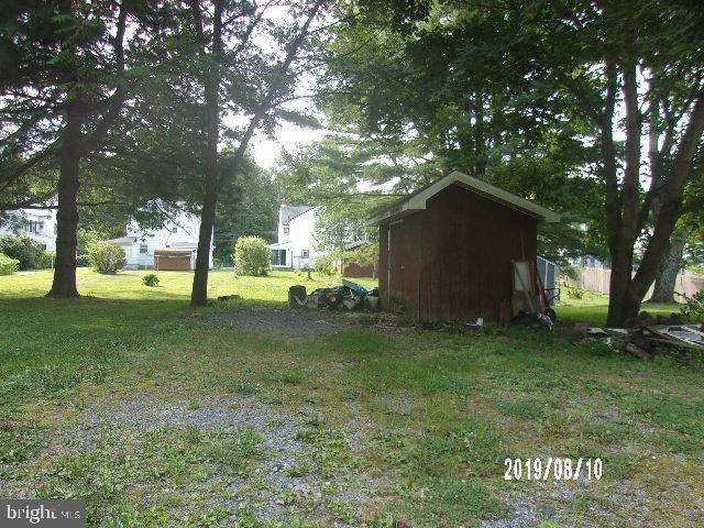 Gardners, PA 17324,235 PINE GROVE RD