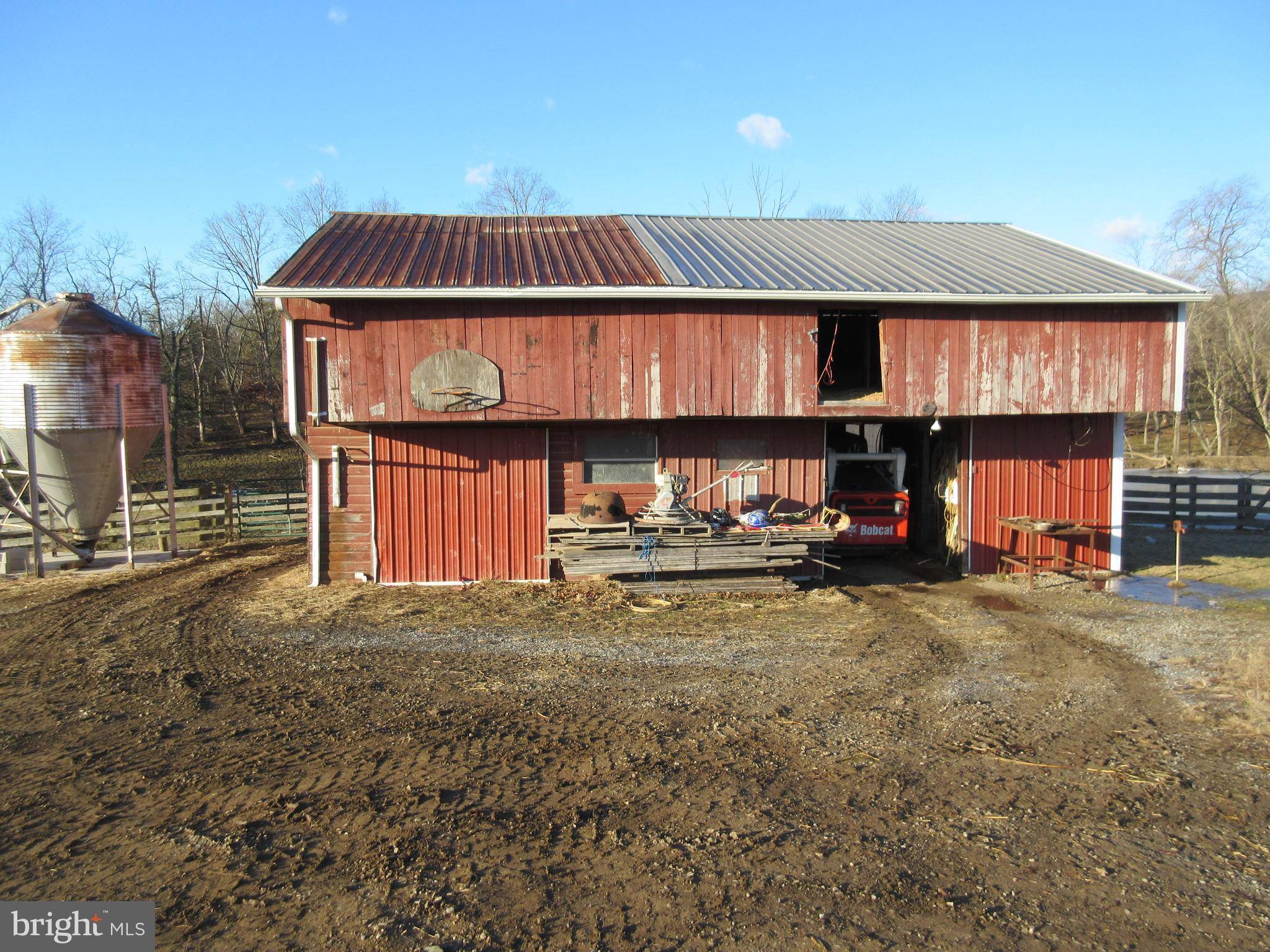 Newville, PA 17241,484 SHED RD