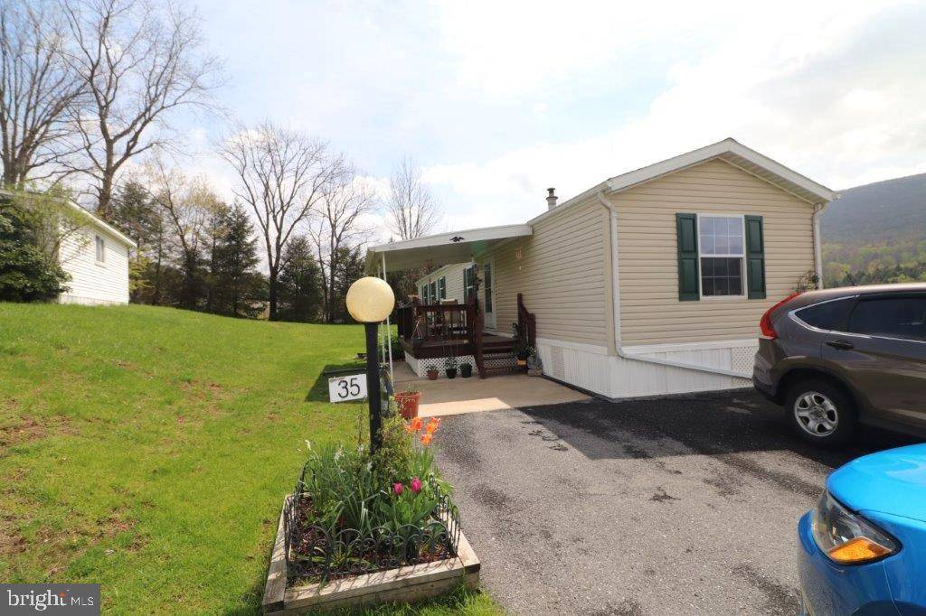 Kunkletown, PA 18058,35 HILL SIDE PL