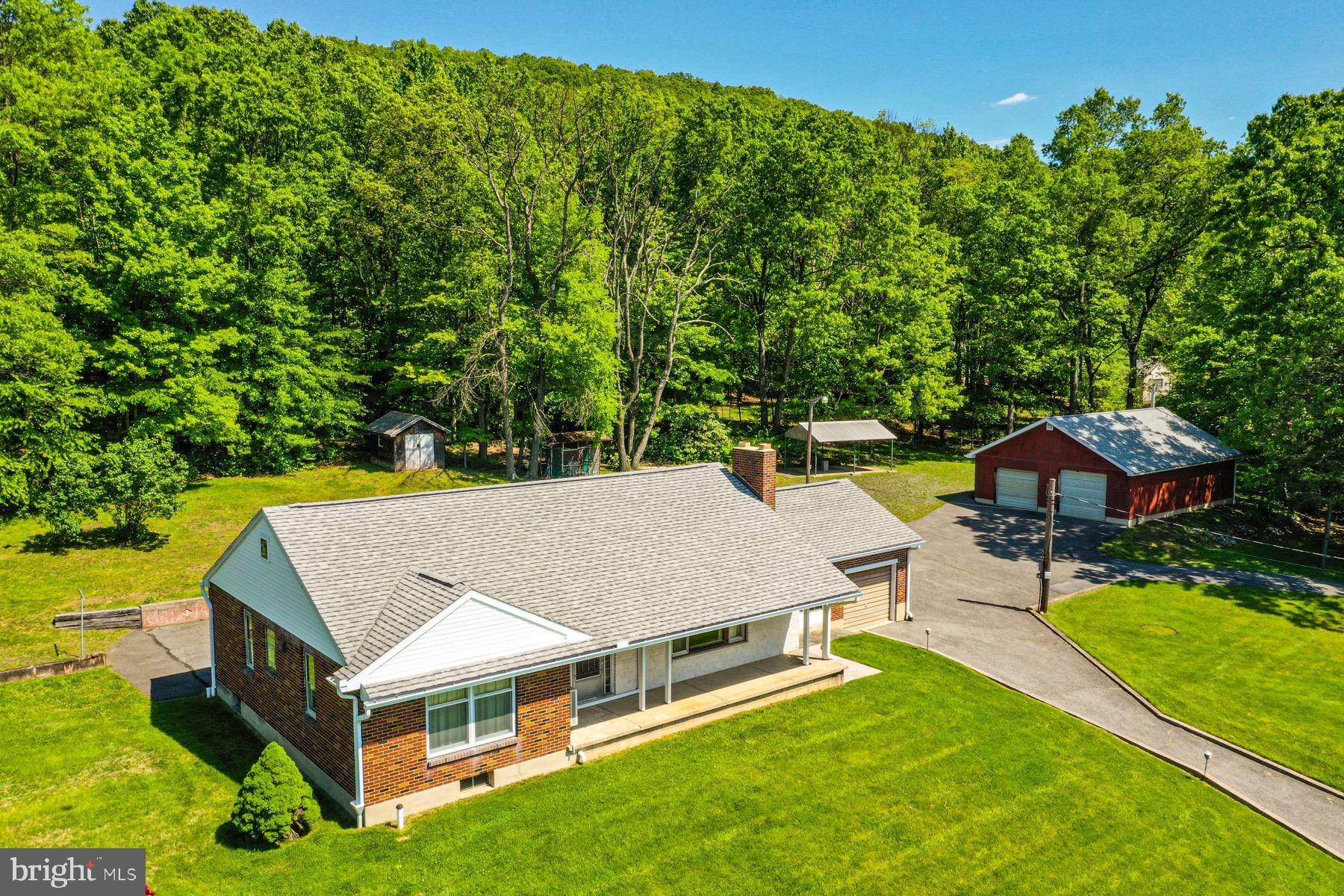 Lehighton, PA 18235,216 BEAVER RUN DR