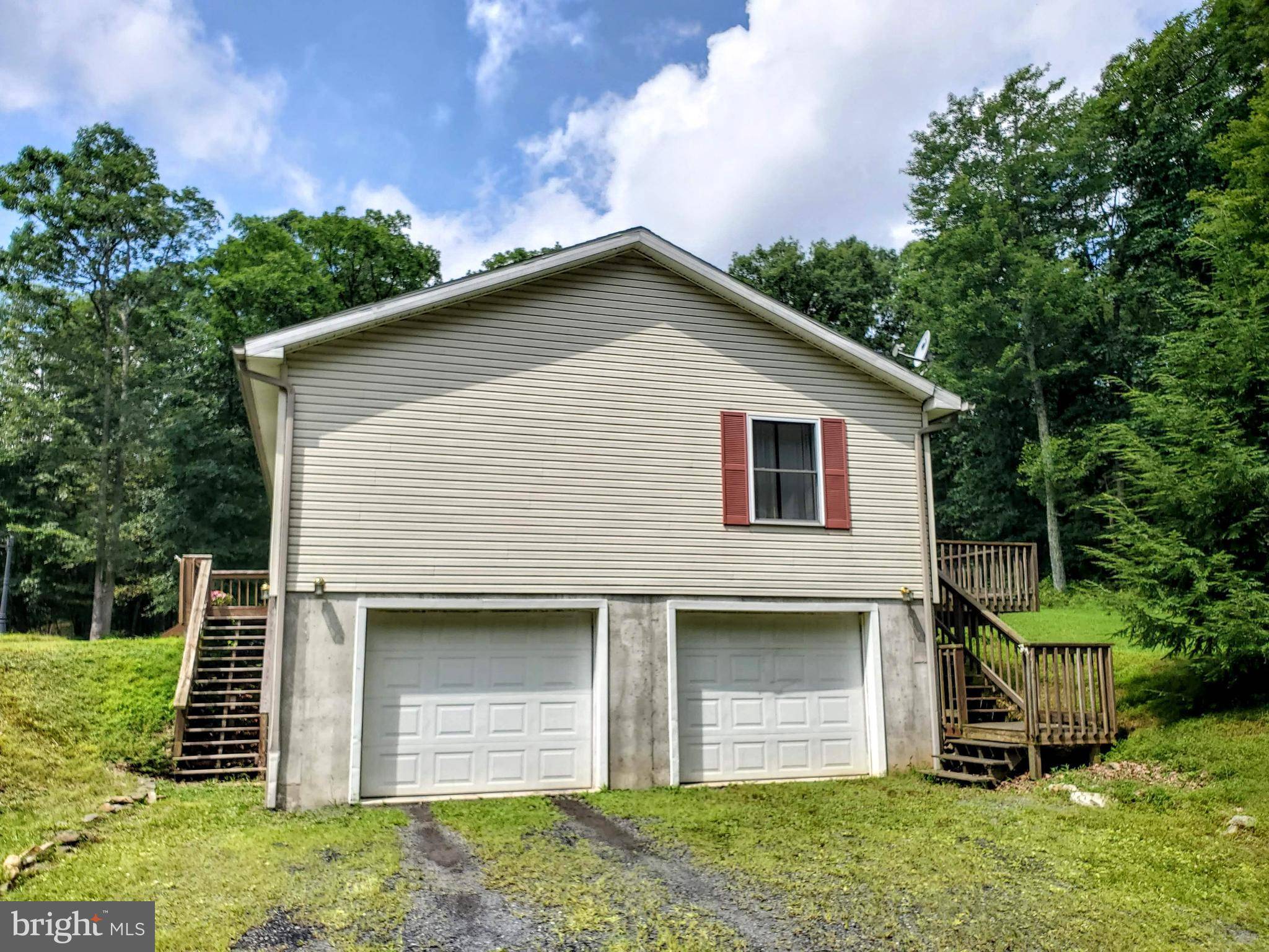 Lehighton, PA 18235,455 LAKE DR