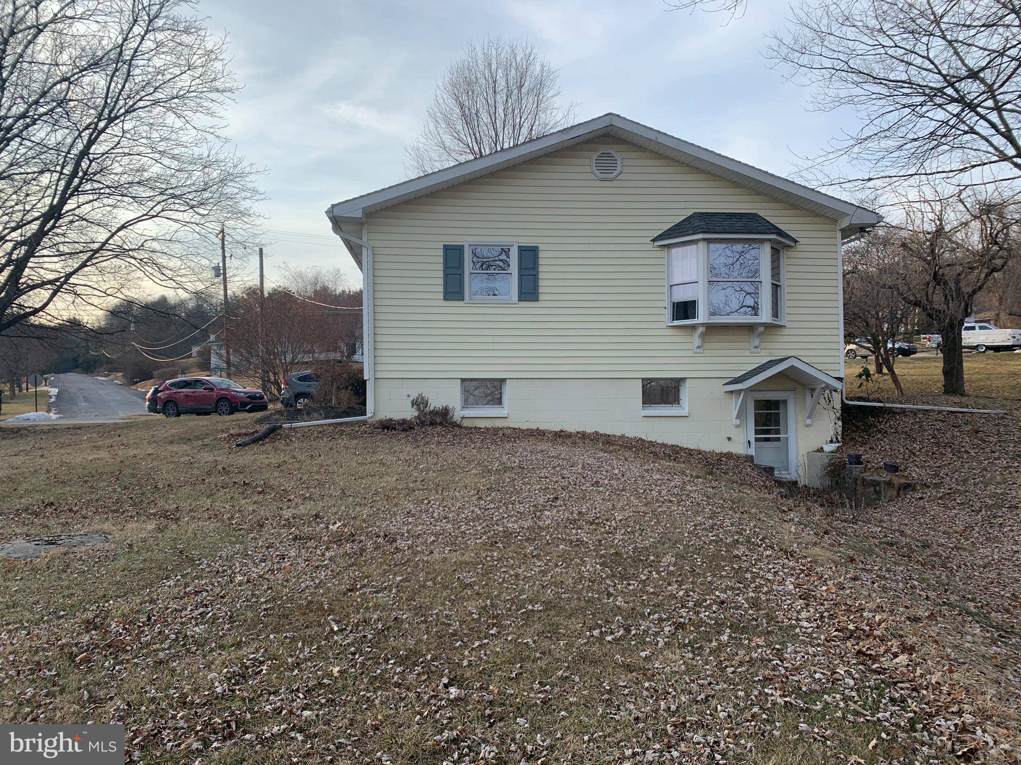 Lehighton, PA 18235,338 MAHONING HEIGHTS RD