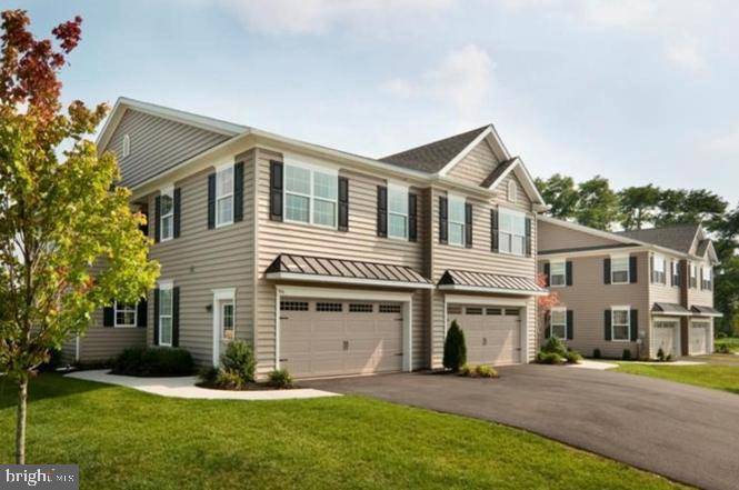 Honey Brook, PA 19344,114 NEW VILLAGE GREENE DR