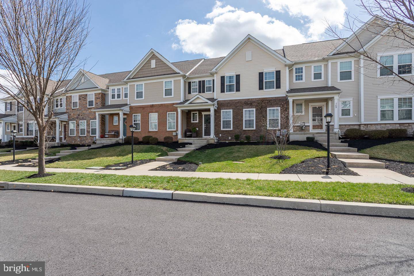 Chester Springs, PA 19425,707 SUN VALLEY CT