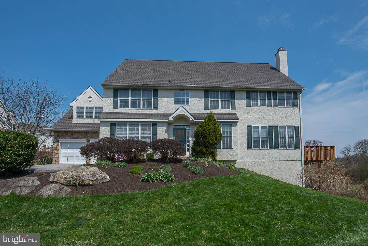 Newtown Square, PA 19073,905 WHISPERING BROOKE DR