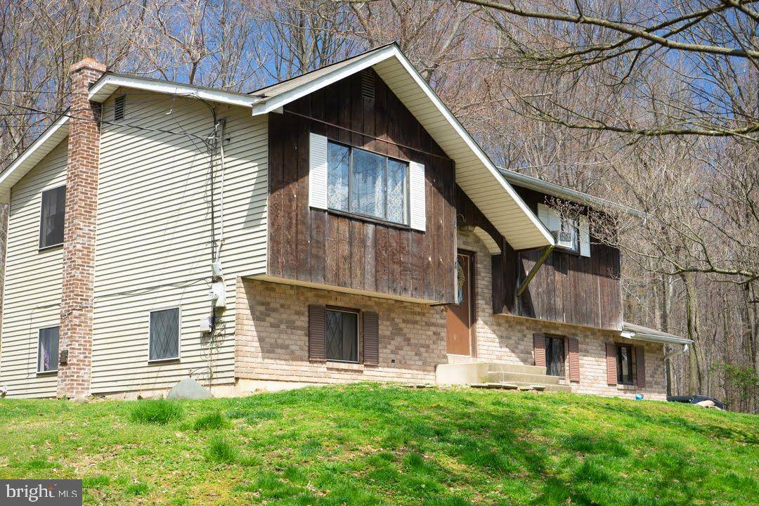 Honey Brook, PA 19344,563 FIELDSTONE RD