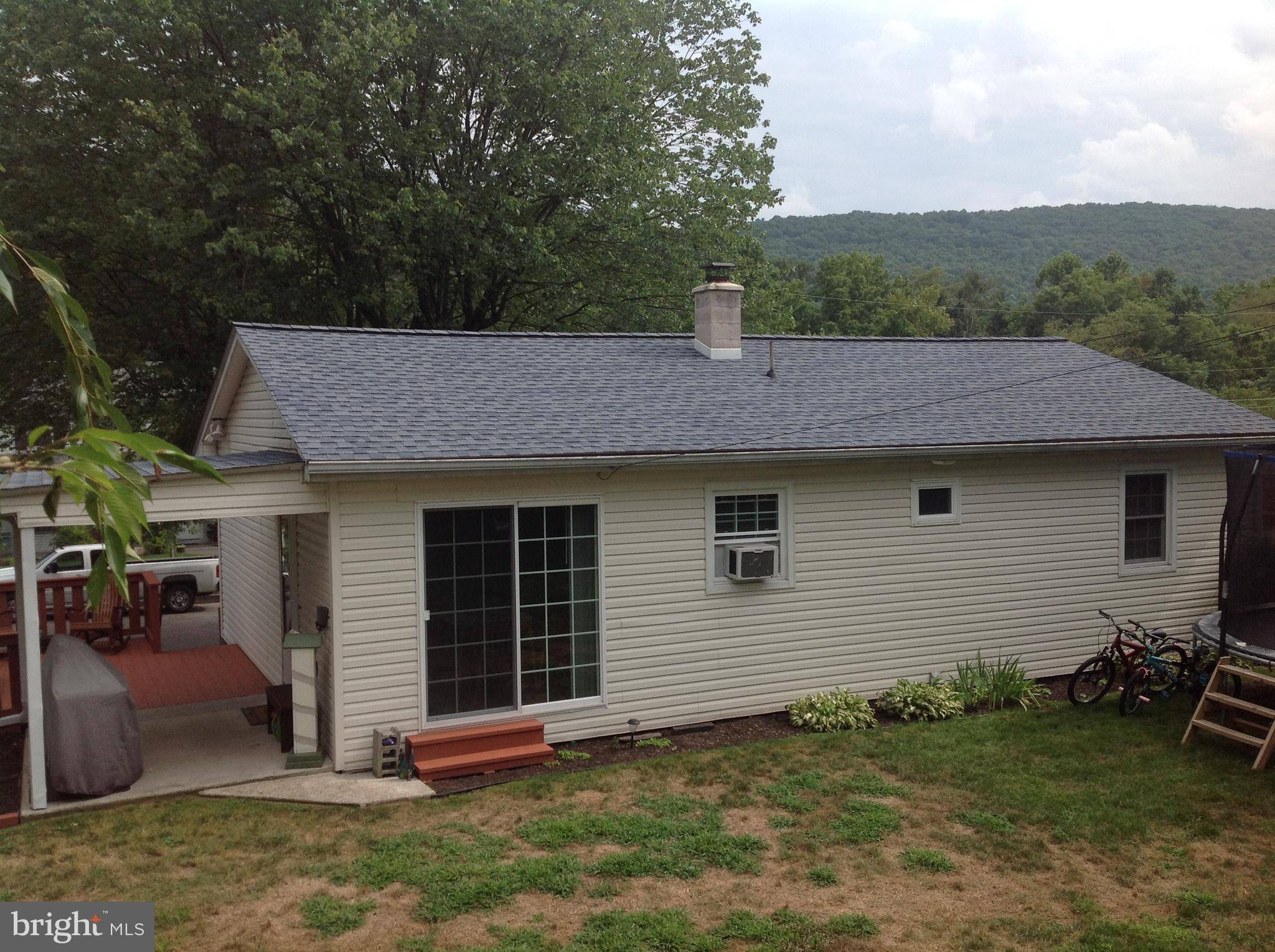 Millersburg, PA 17061,914 MEADOW LN