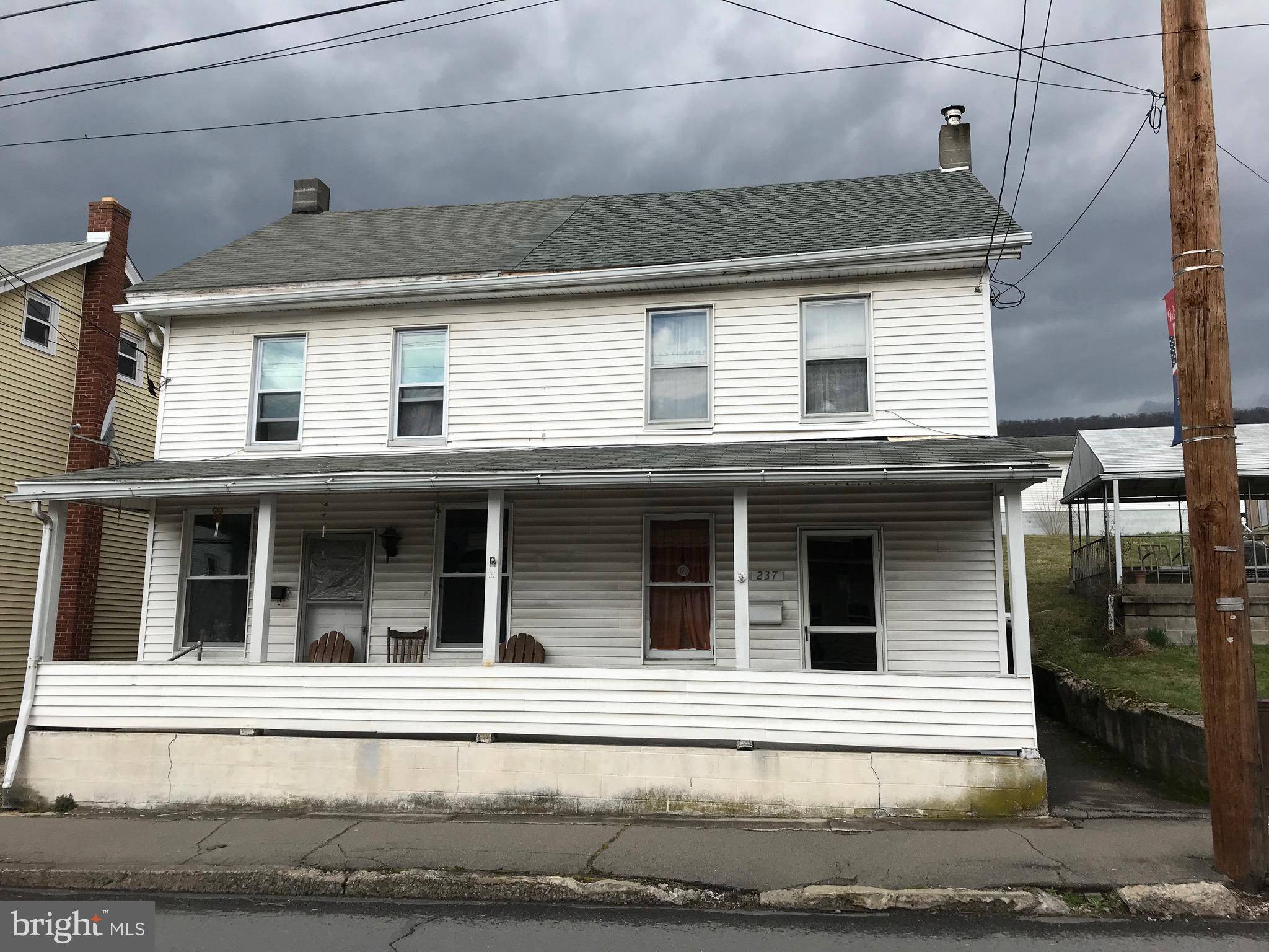 Williamstown, PA 17098,237 E MARKET ST