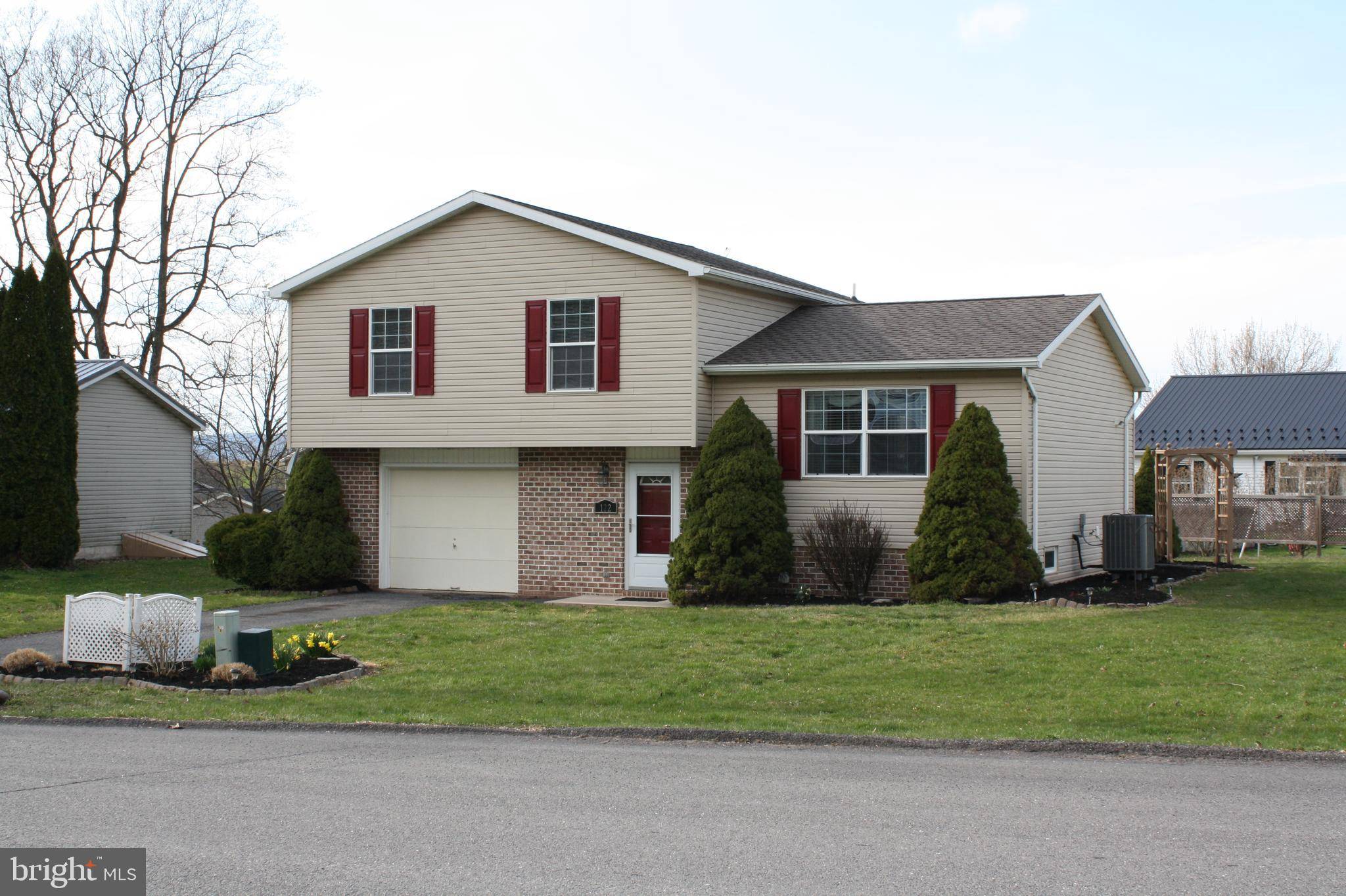 Elizabethville, PA 17023,122 STEVES LN