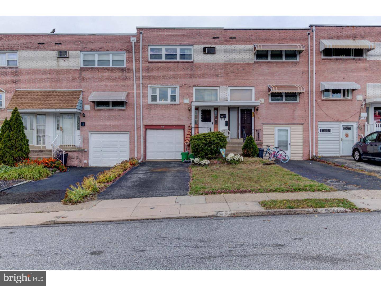 Folcroft, PA 19032,2122 RAVENWOOD RD