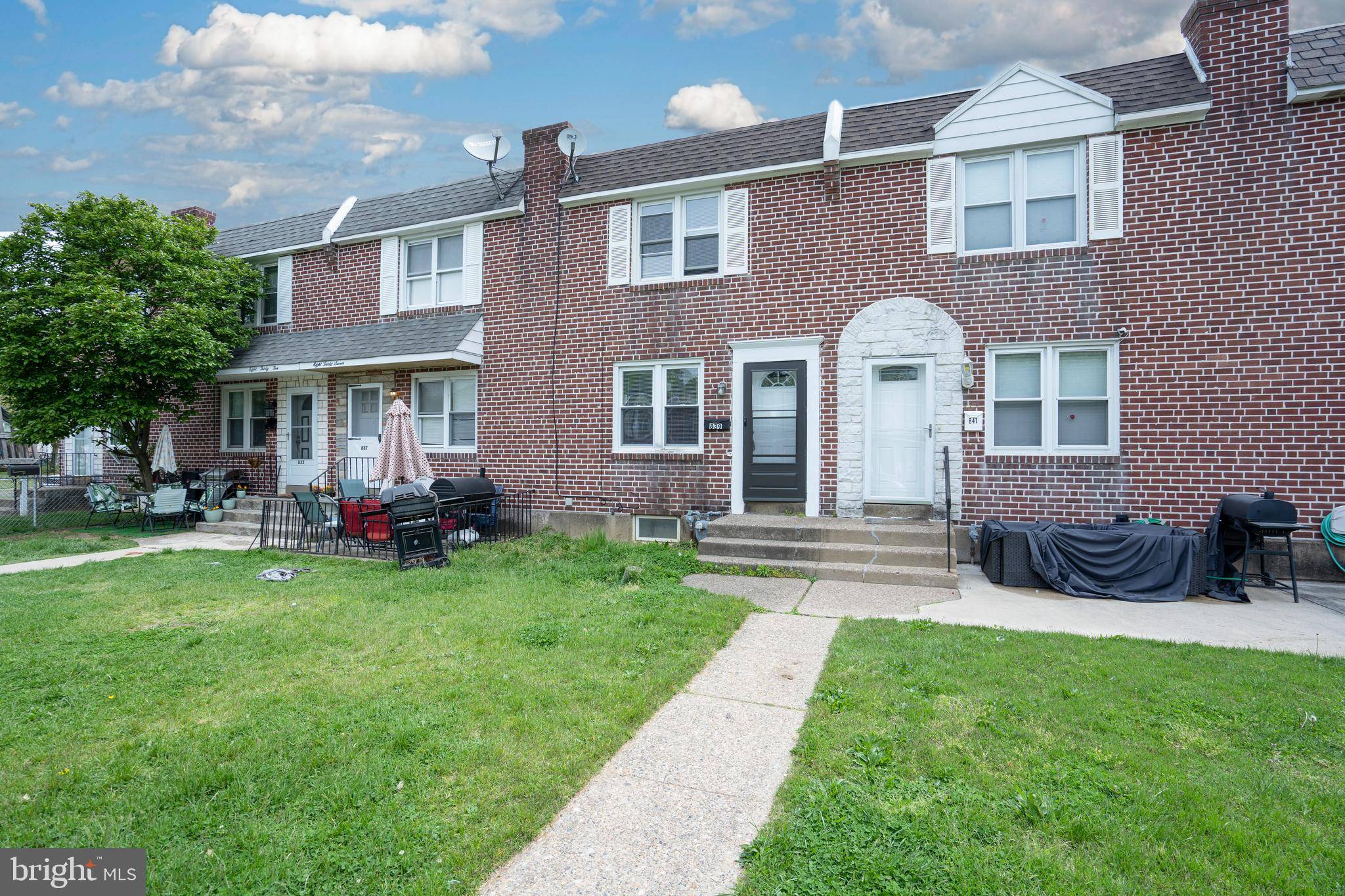 Folcroft, PA 19032,839 TAYLOR DR