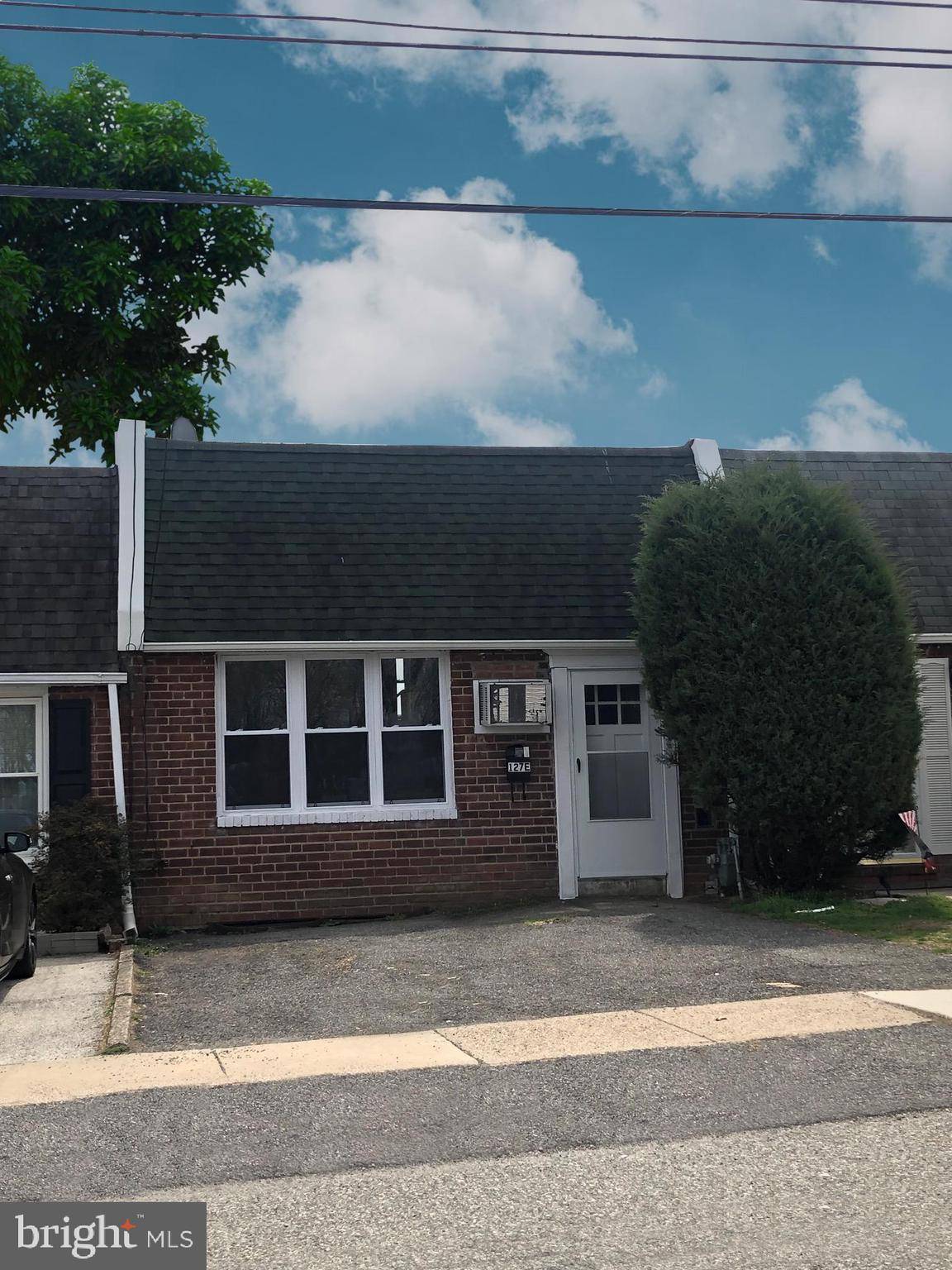 Marcus Hook, PA 19061,127 E LAUGHEAD AVE