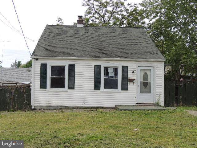 Marcus Hook, PA 19061,924 ANDERSON AVE