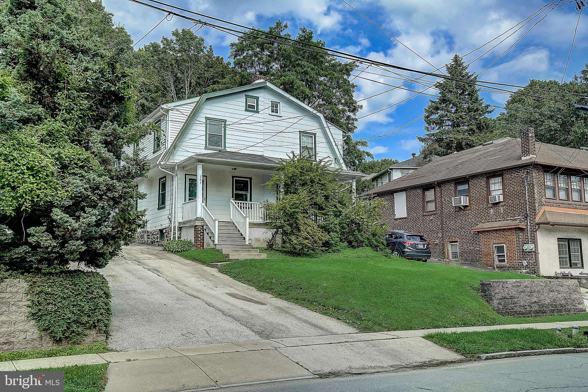 Wayne, PA 19087,207 N ABERDEEN AVE