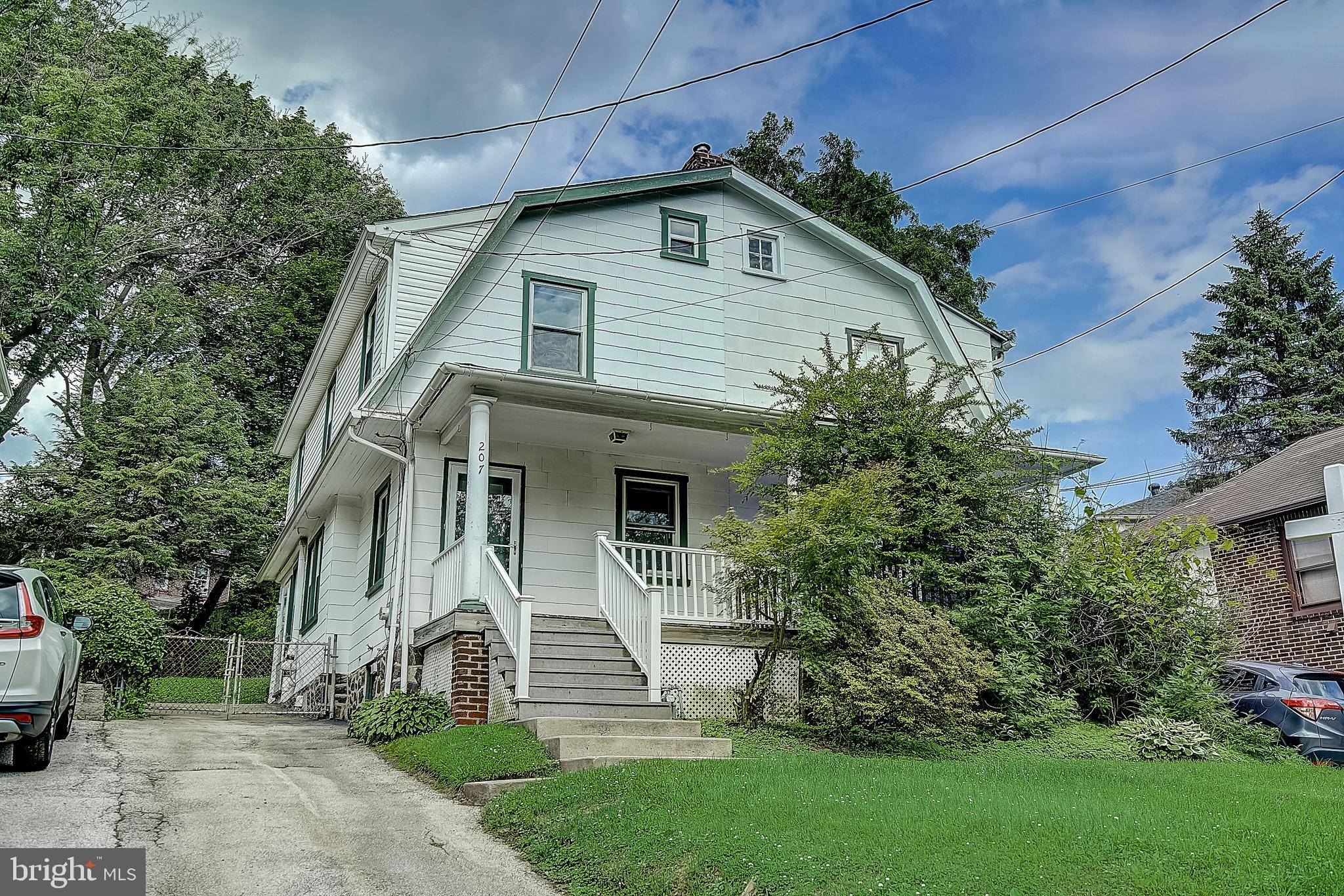 Wayne, PA 19087,207 N ABERDEEN AVE