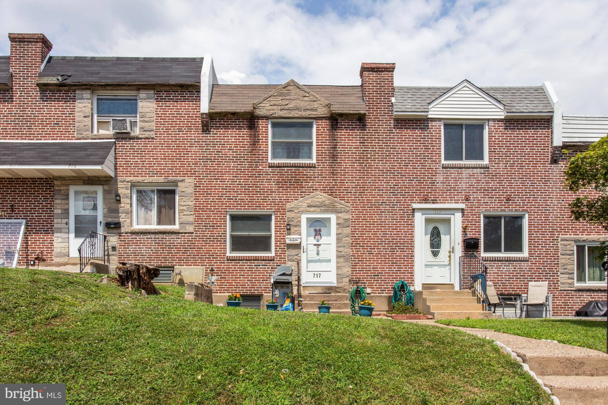 Folcroft, PA 19032,717 GRANT RD